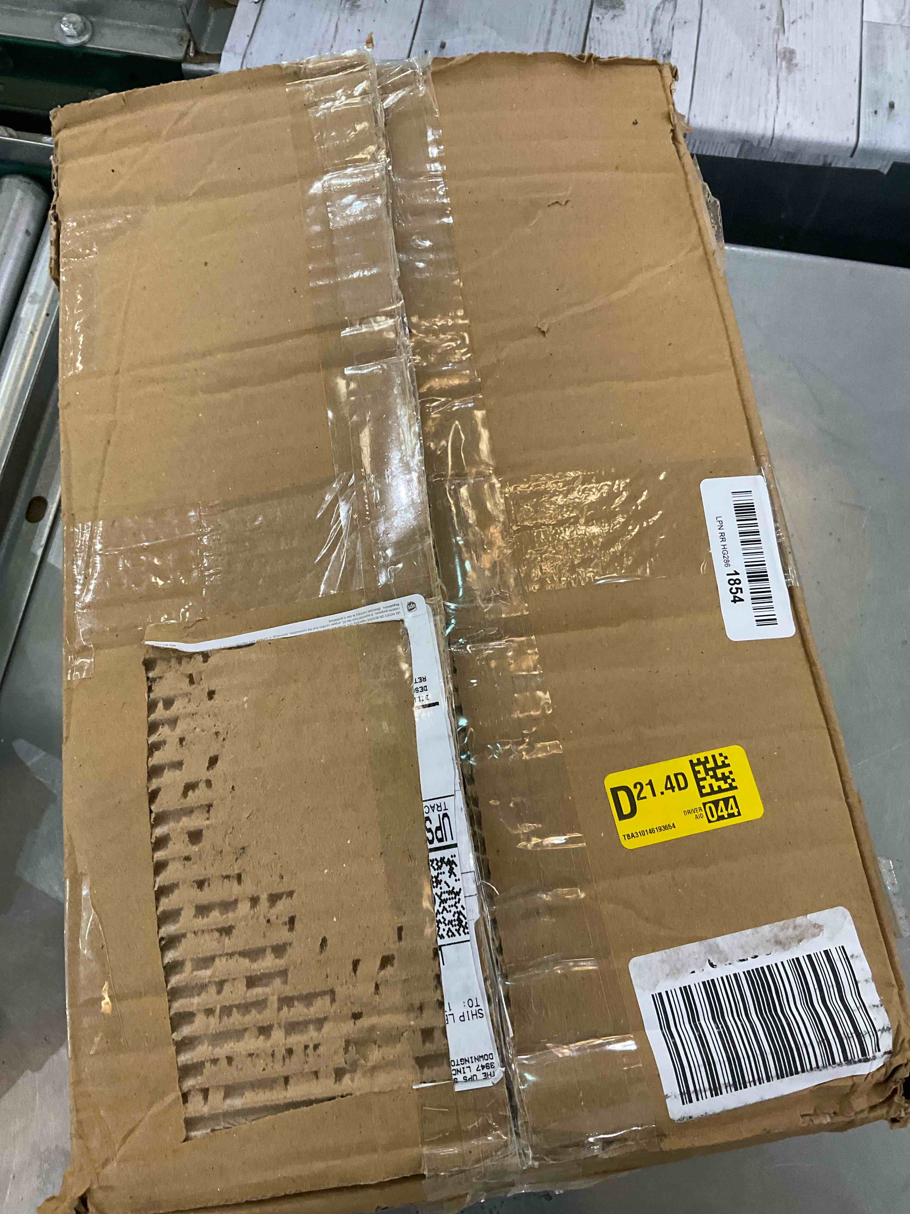 https://s3.amazonaws.com/lotting-images-prod/bidfta/EXS00702232_1707156089163.jpeg