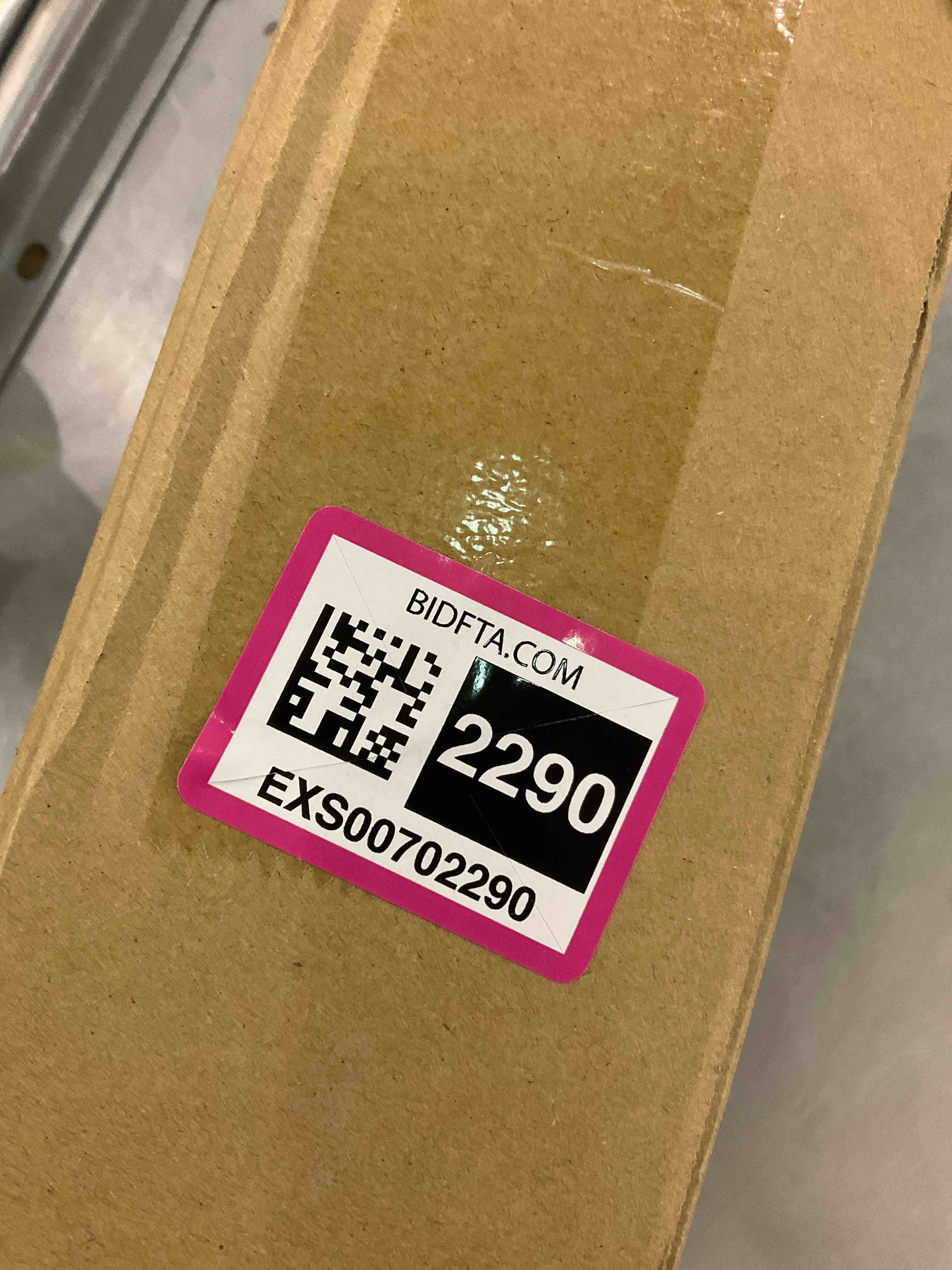 https://s3.amazonaws.com/lotting-images-prod/bidfta/EXS00702290_1707224032101.jpeg