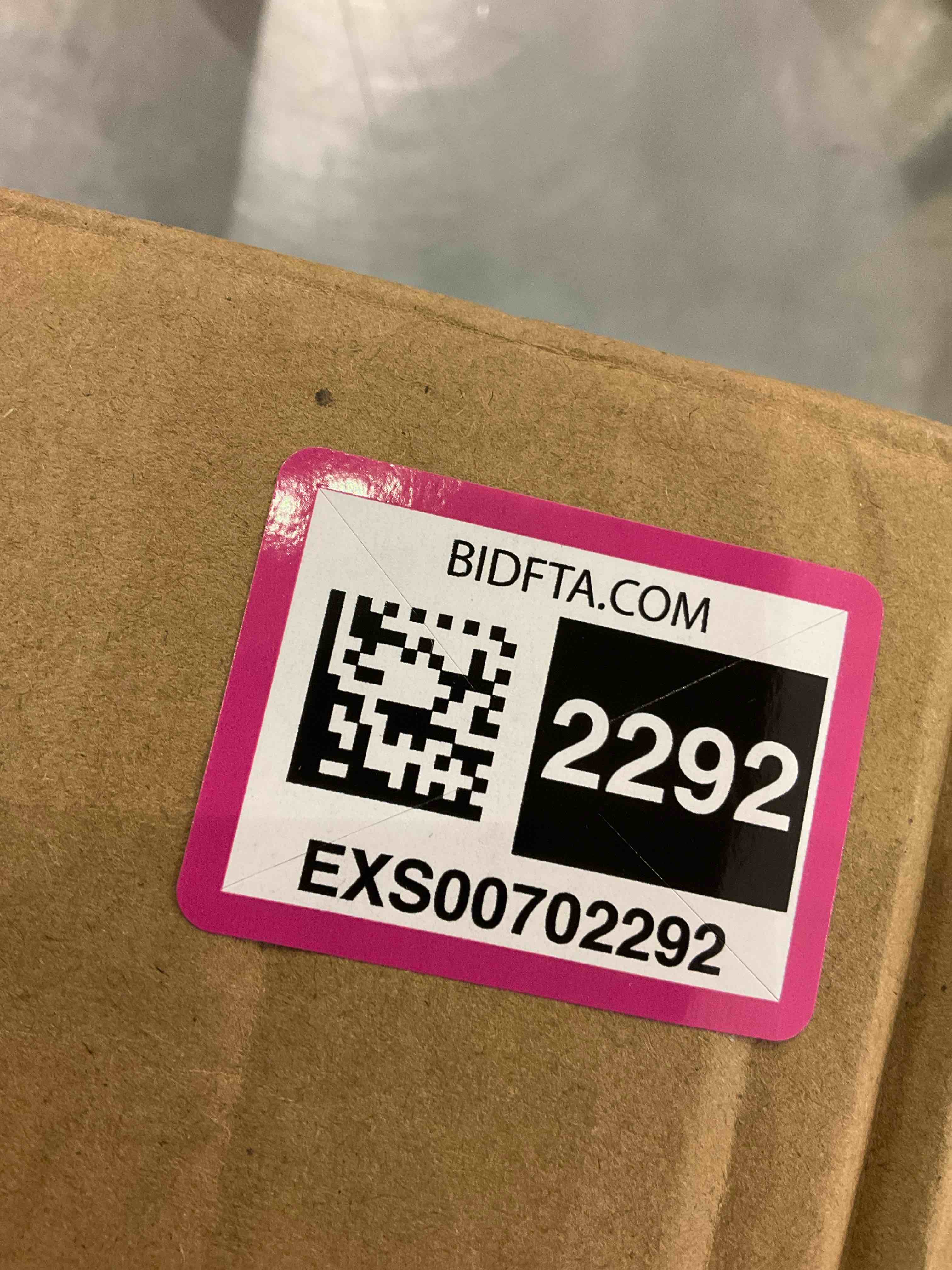 https://s3.amazonaws.com/lotting-images-prod/bidfta/EXS00702292_1707224191477.jpeg