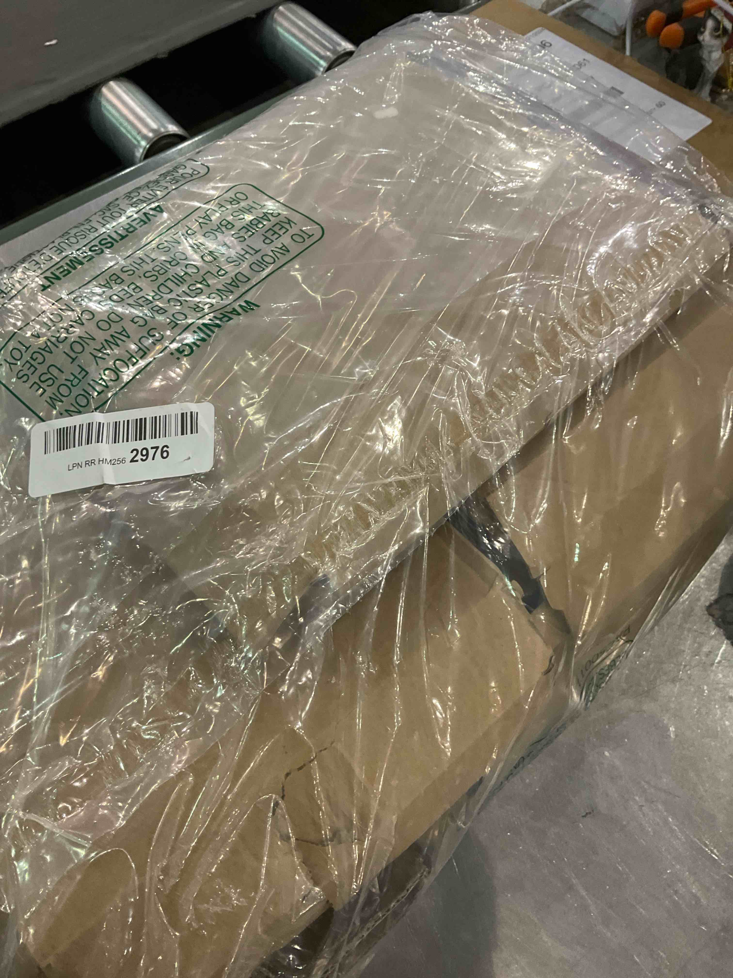 https://s3.amazonaws.com/lotting-images-prod/bidfta/EXS00703924_1708604708907.jpeg