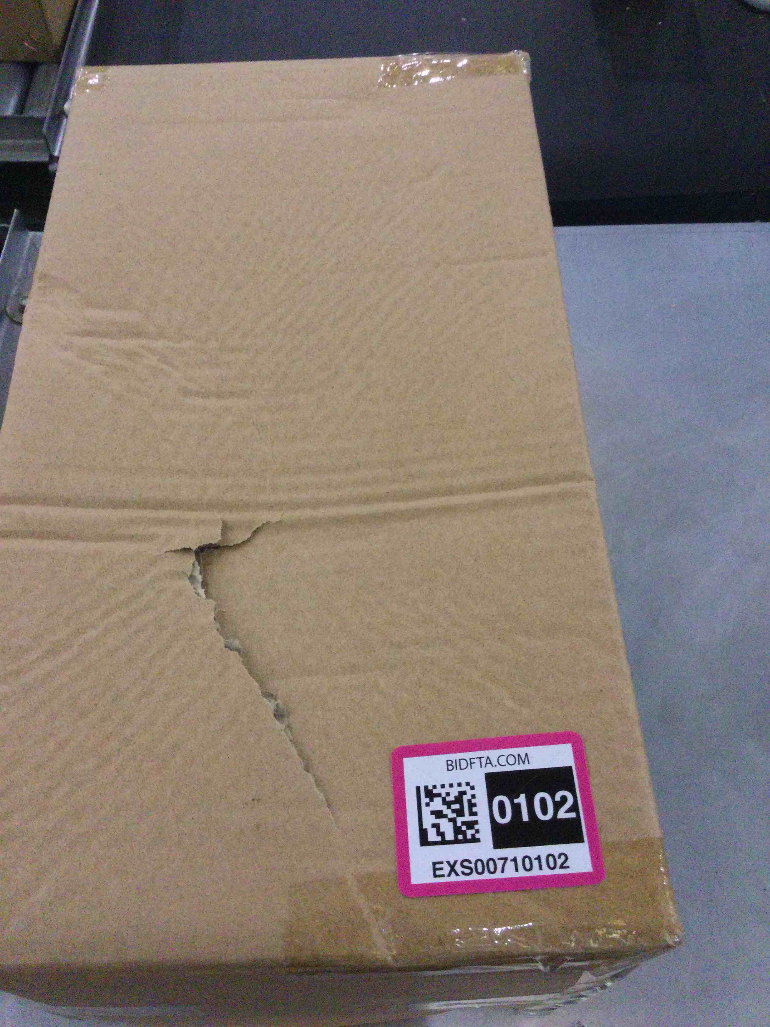 https://s3.amazonaws.com/lotting-images-prod/bidfta/EXS00710102_1702928703336.jpeg