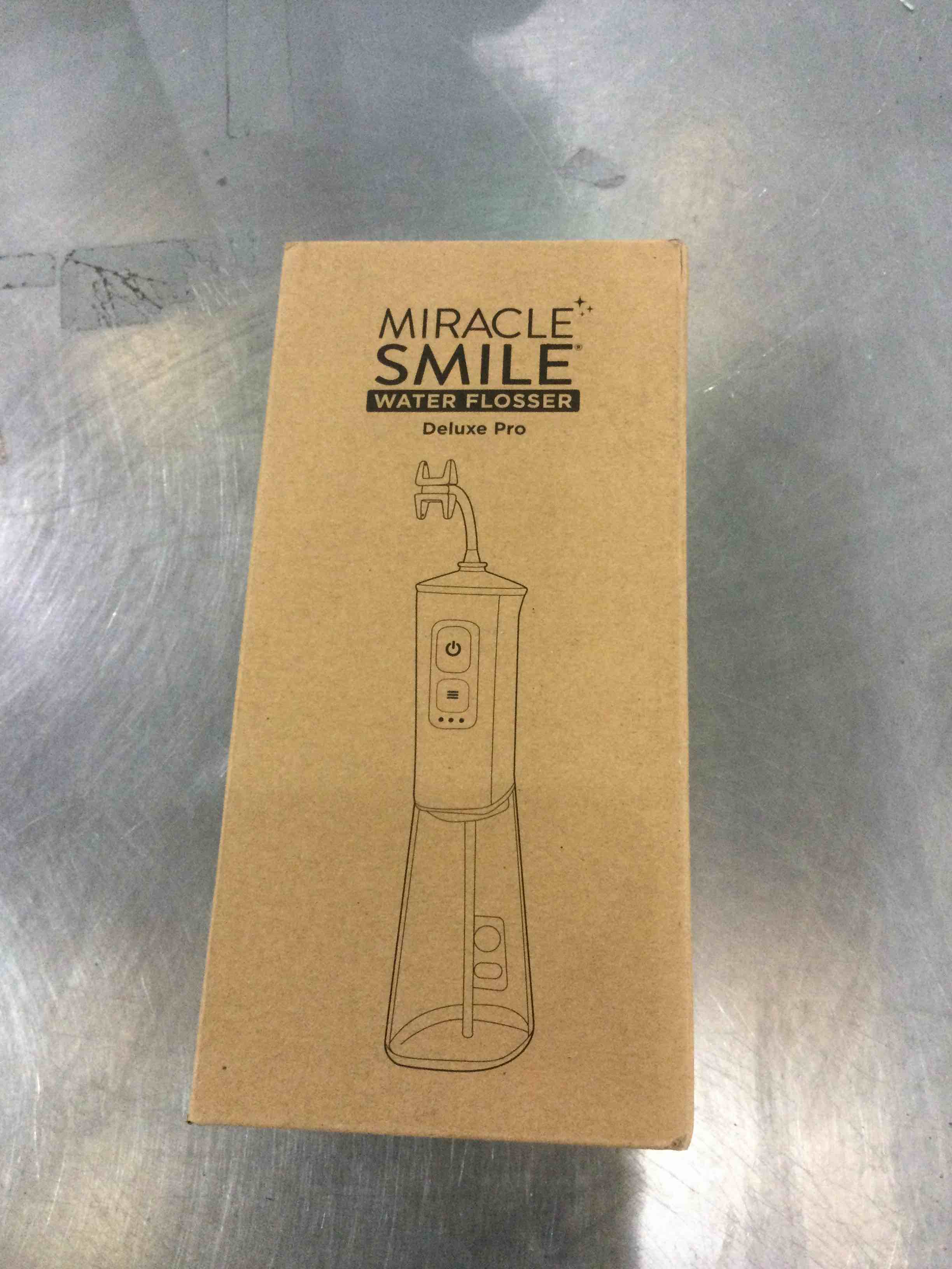 https://s3.amazonaws.com/lotting-images-prod/bidfta/EXS00710425_1703087837125.jpeg