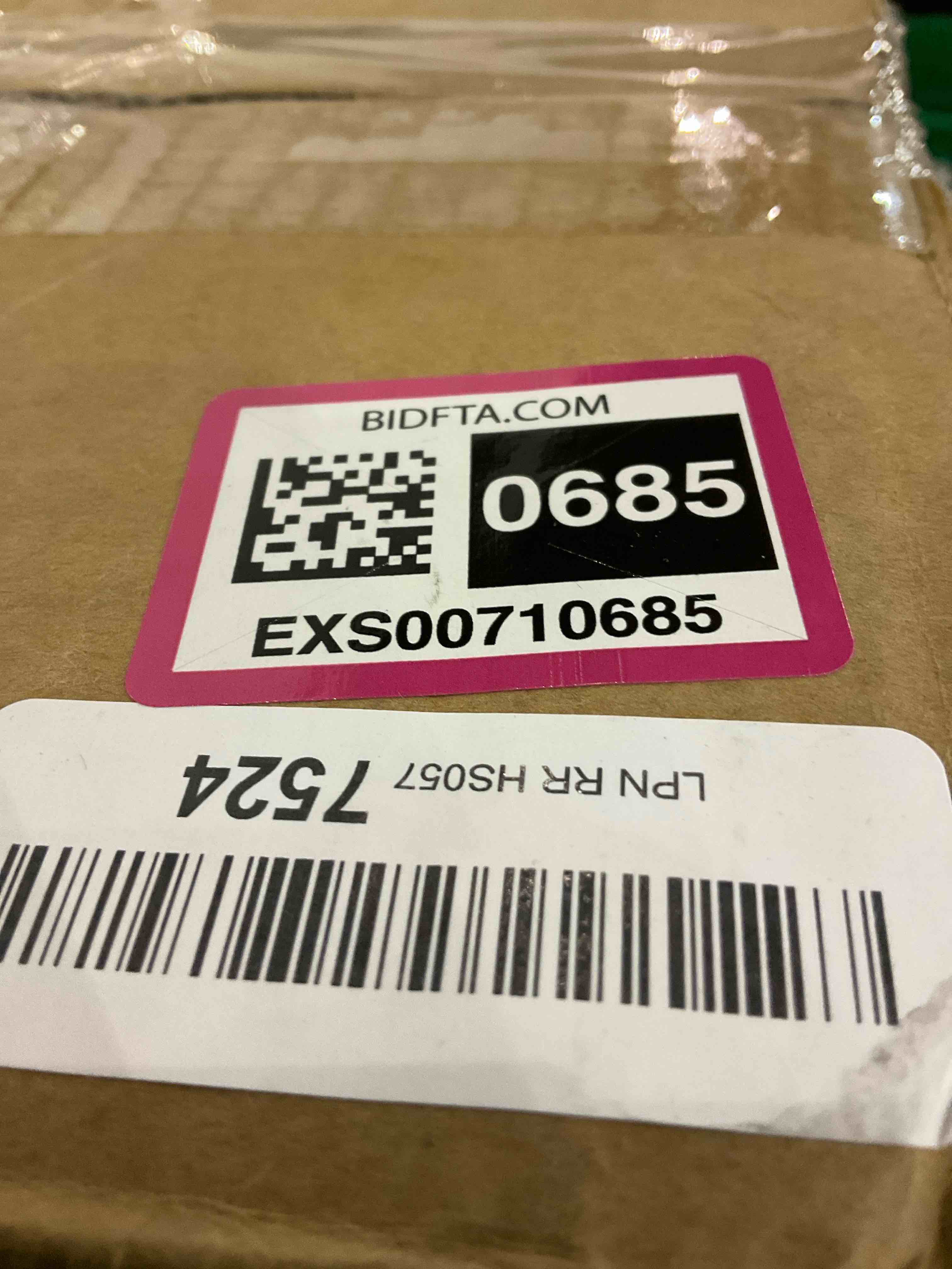 https://s3.amazonaws.com/lotting-images-prod/bidfta/EXS00710685_1702559064609.jpeg