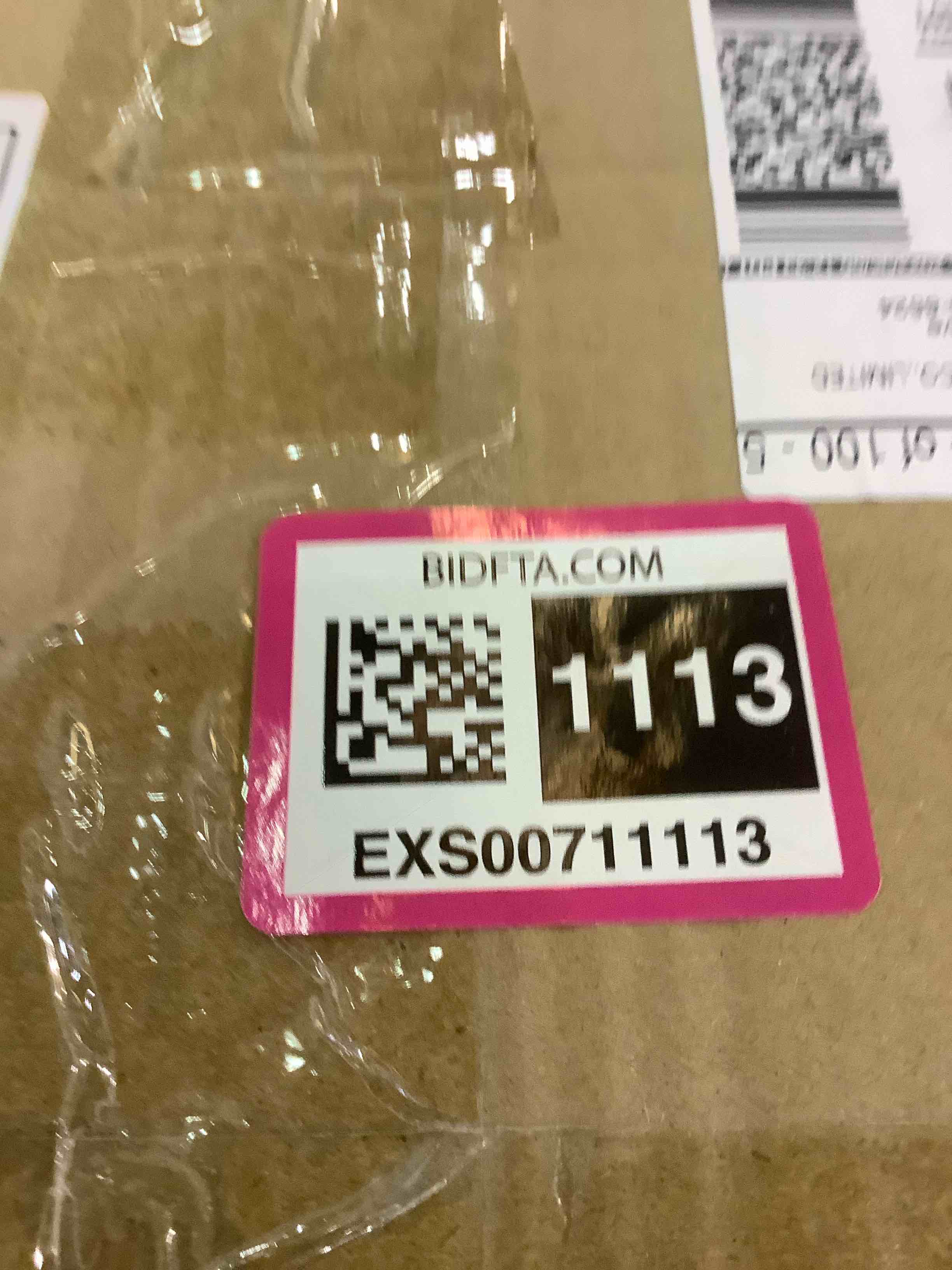 https://s3.amazonaws.com/lotting-images-prod/bidfta/EXS00711113_1702396350486.jpeg