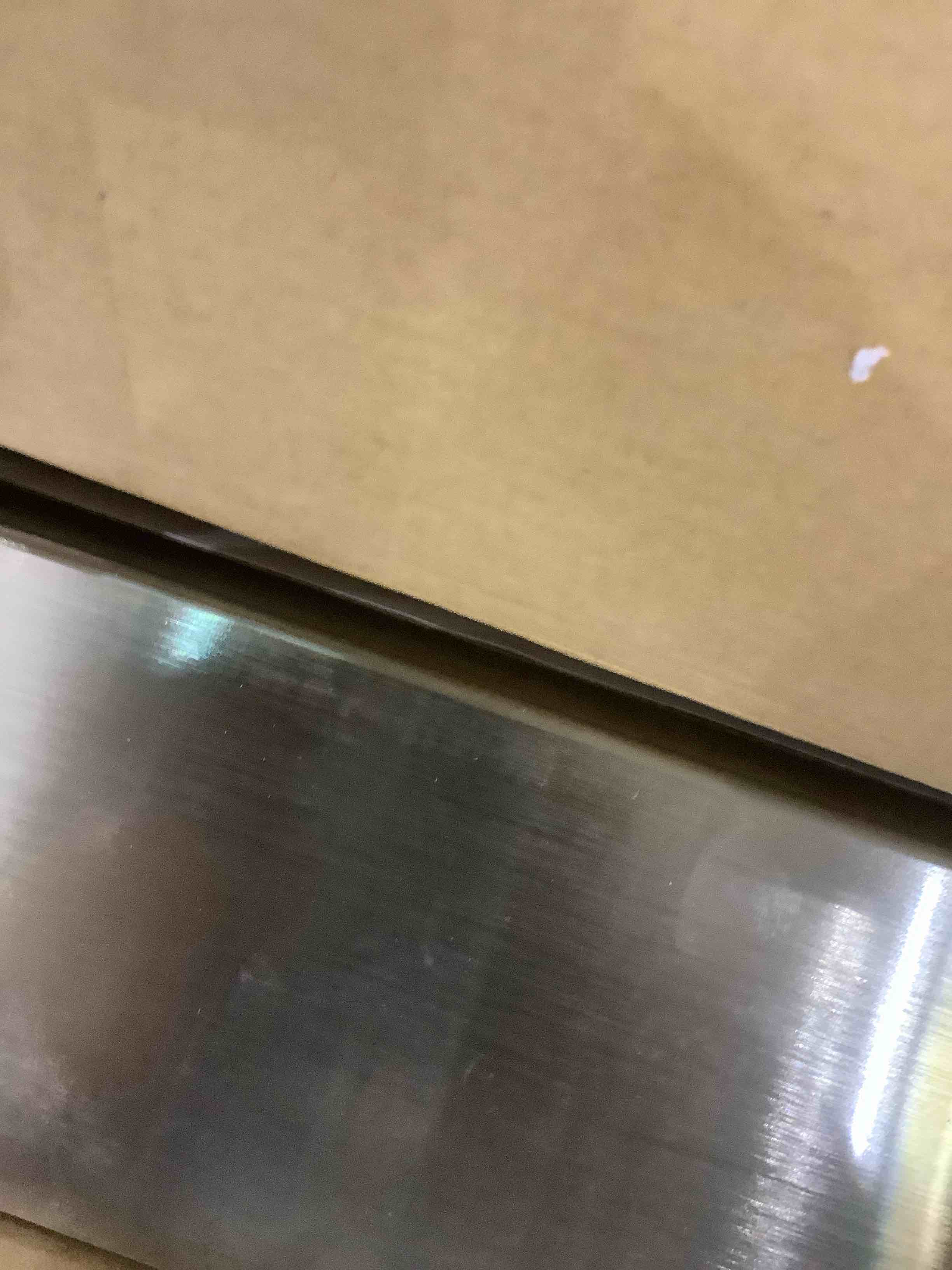 https://s3.amazonaws.com/lotting-images-prod/bidfta/EXS00711126_1702397448174.jpeg