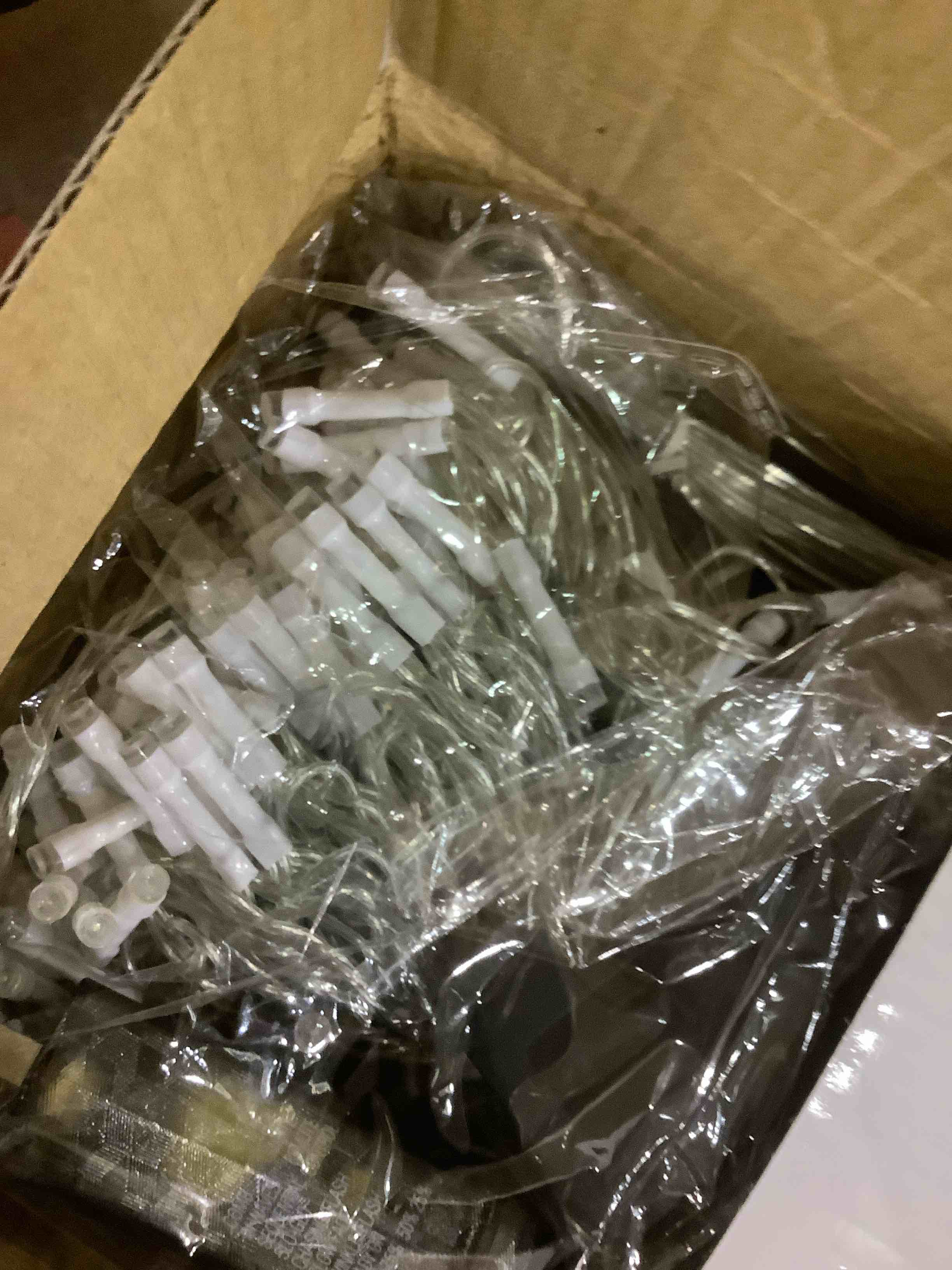 https://s3.amazonaws.com/lotting-images-prod/bidfta/EXS00711430_1702561003566.jpeg