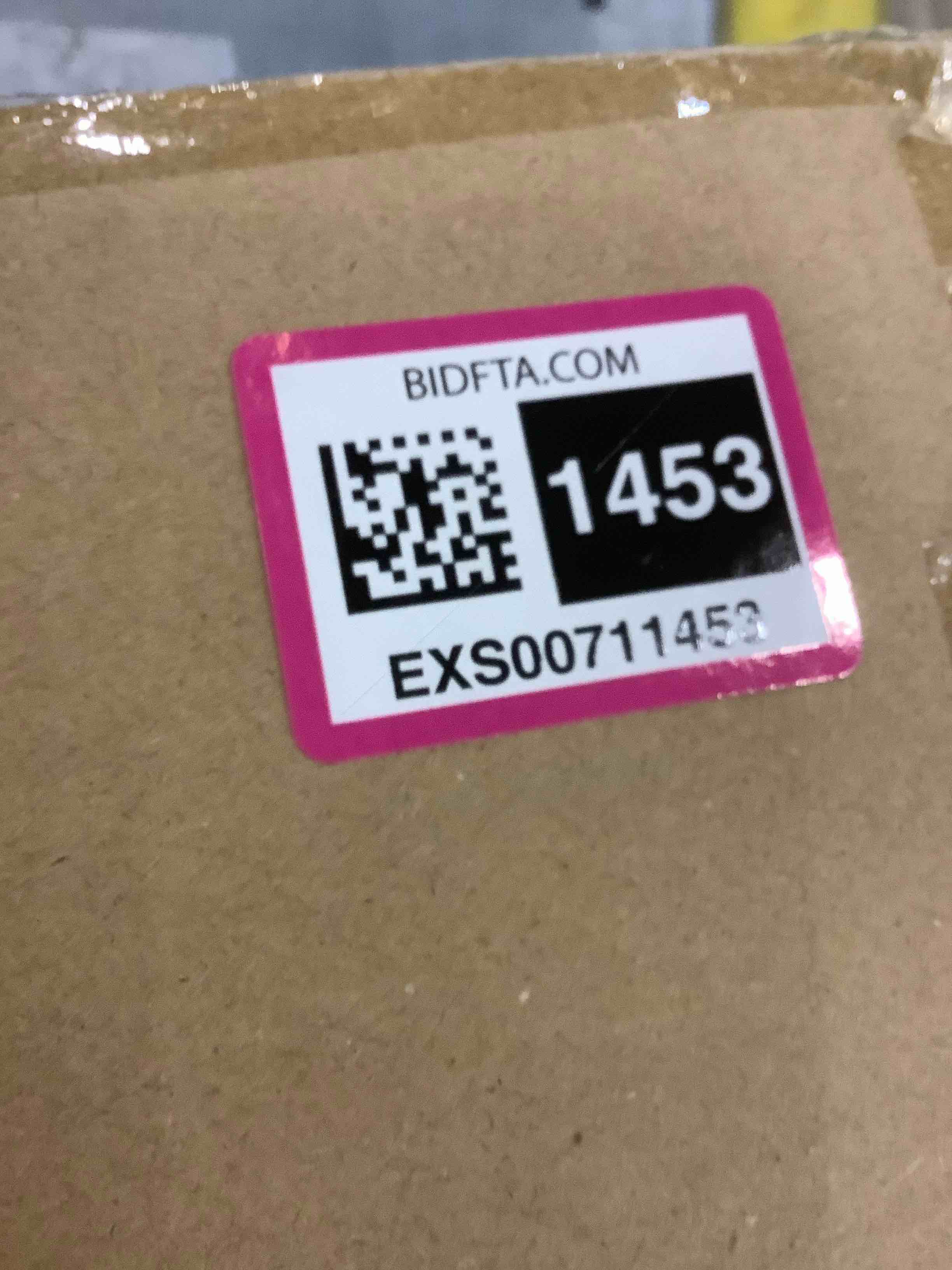 https://s3.amazonaws.com/lotting-images-prod/bidfta/EXS00711453_1702565063526.jpeg