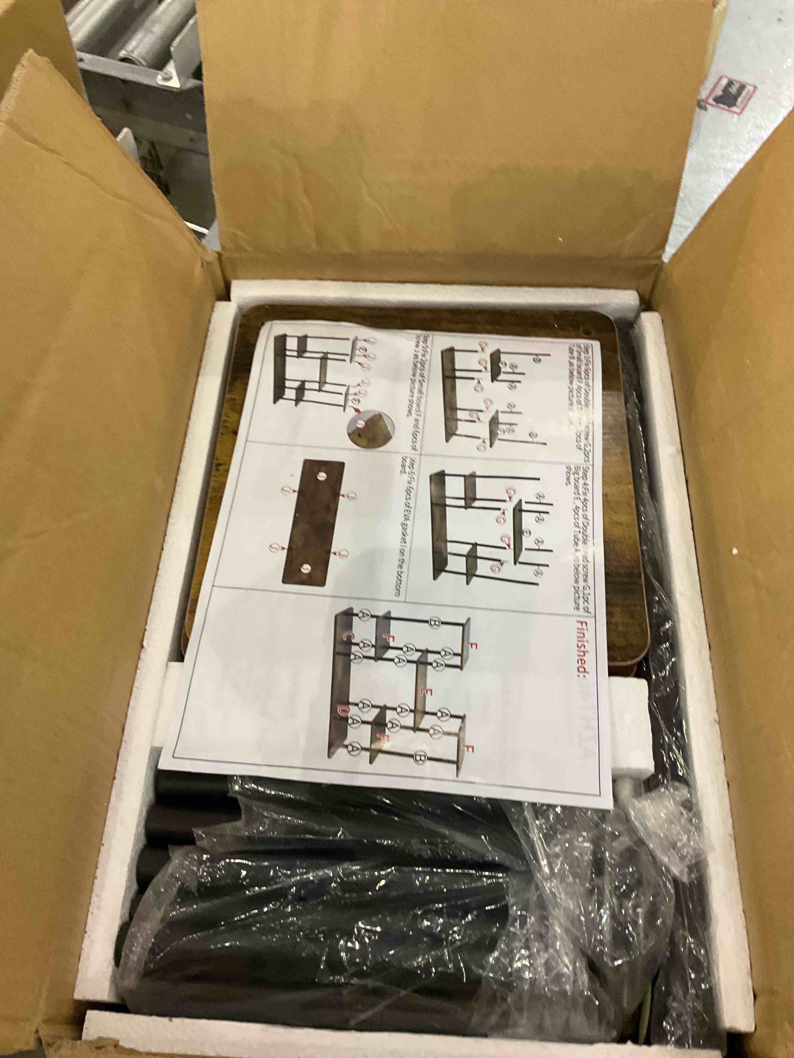 https://s3.amazonaws.com/lotting-images-prod/bidfta/EXS00711561_1702559478903.jpeg