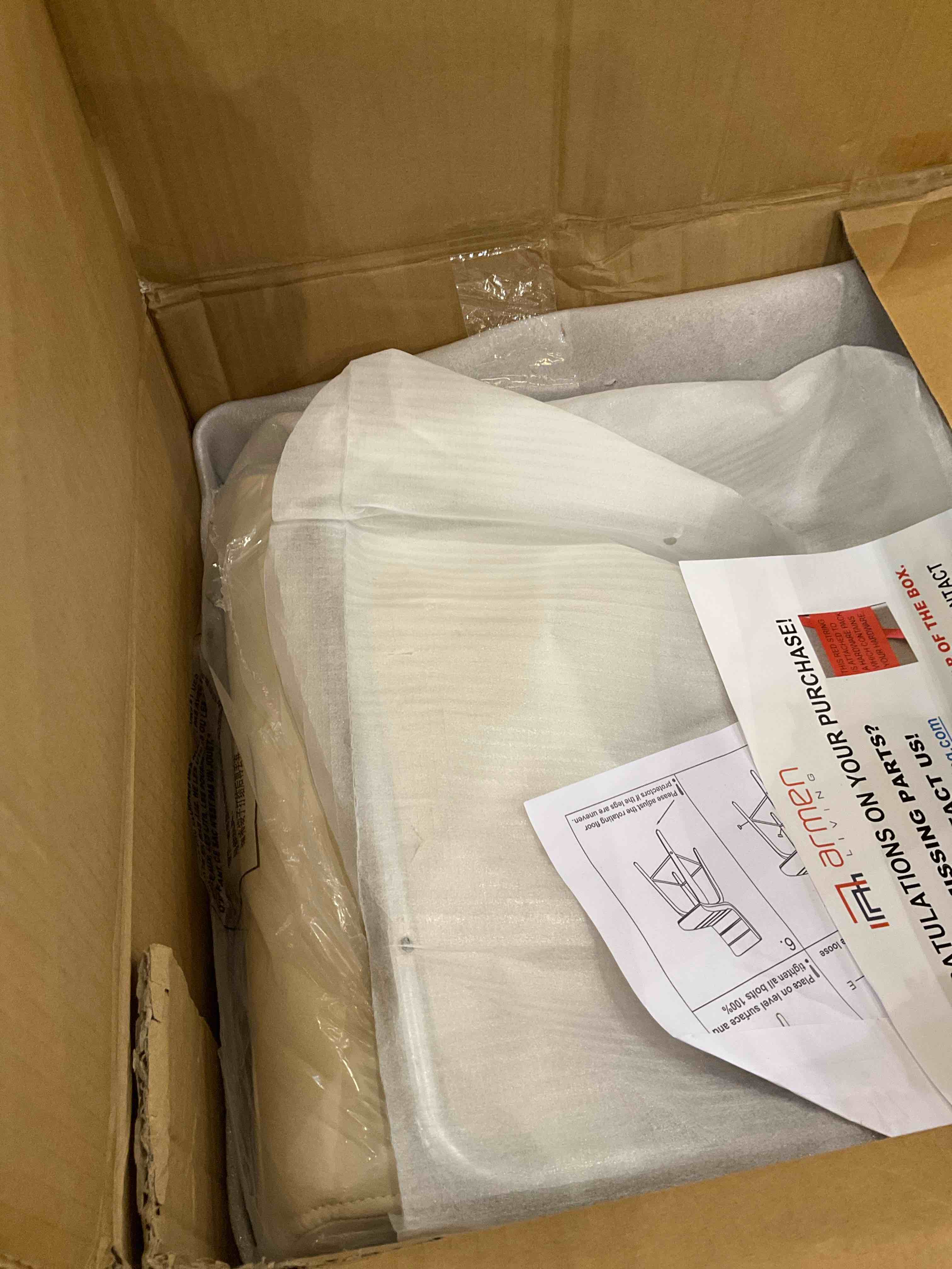 https://s3.amazonaws.com/lotting-images-prod/bidfta/EXS00711651_1702571340123.jpeg
