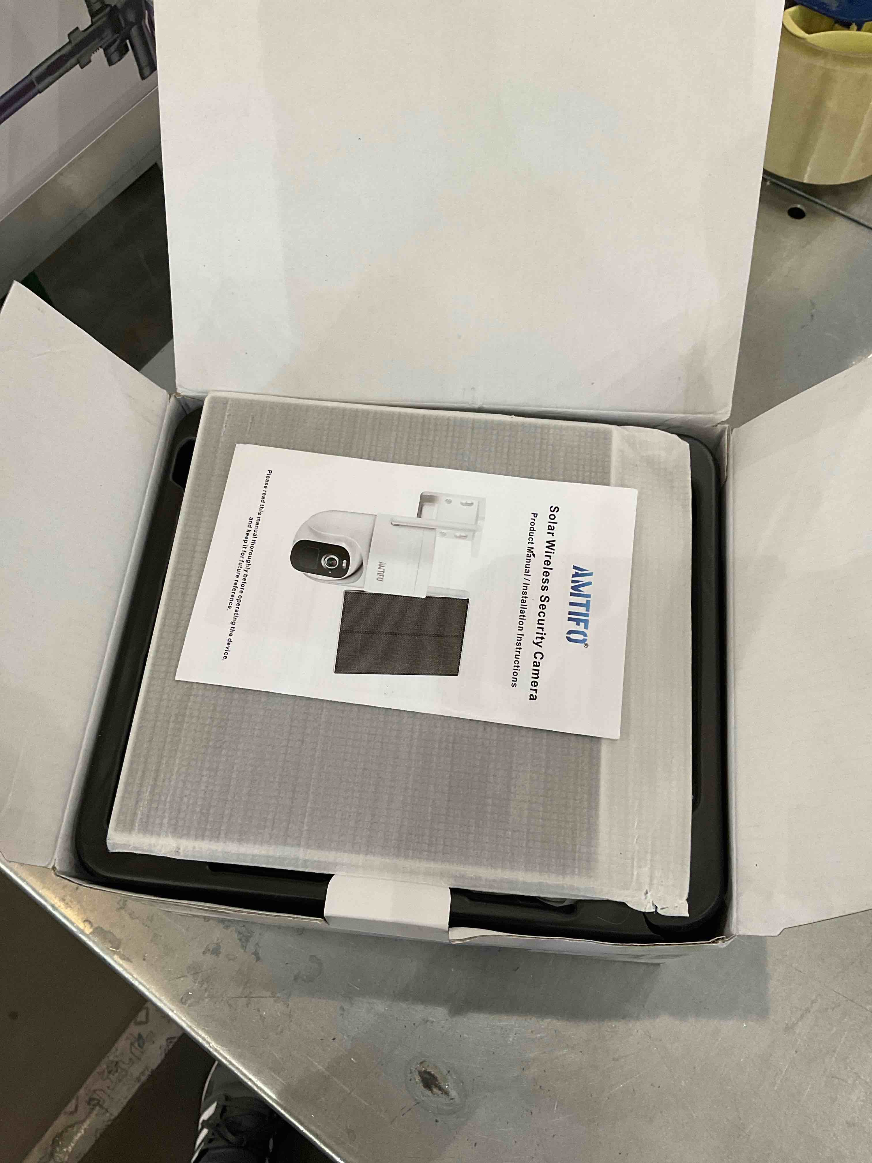 https://s3.amazonaws.com/lotting-images-prod/bidfta/EXS00711691_1702579613125.jpeg