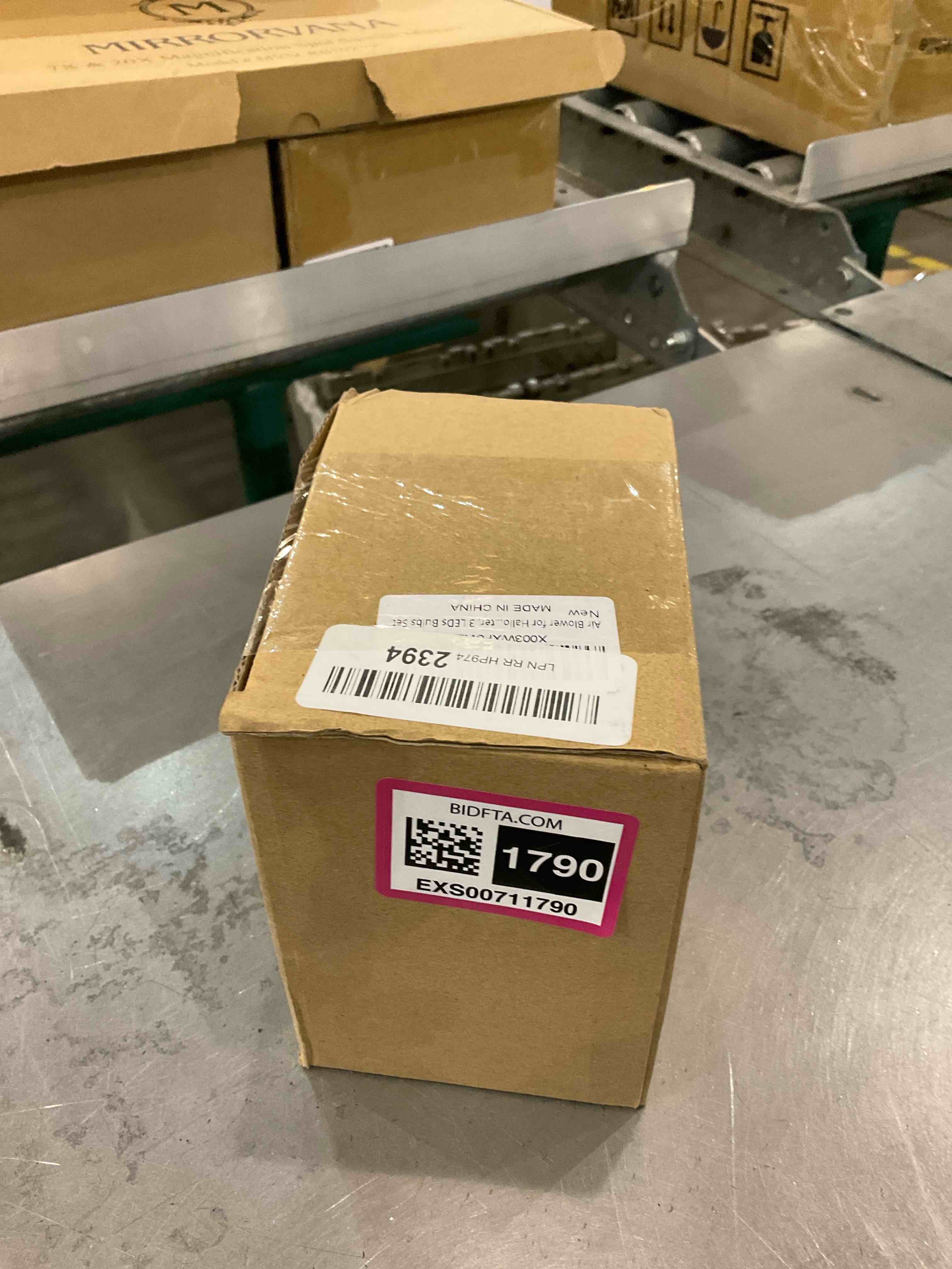 https://s3.amazonaws.com/lotting-images-prod/bidfta/EXS00711790_1702652023539.jpeg