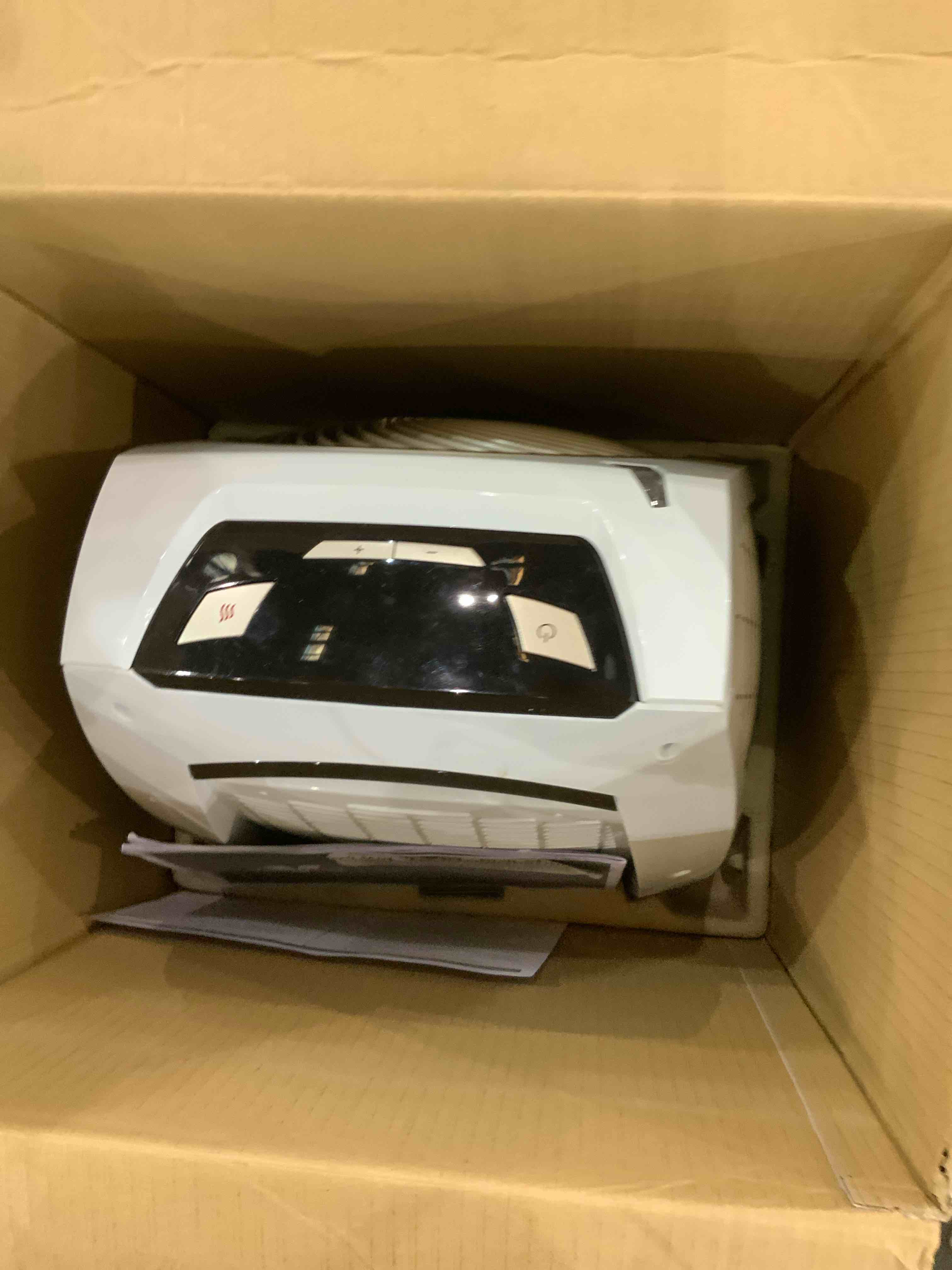 https://s3.amazonaws.com/lotting-images-prod/bidfta/EXS00712099_1702564736288.jpeg
