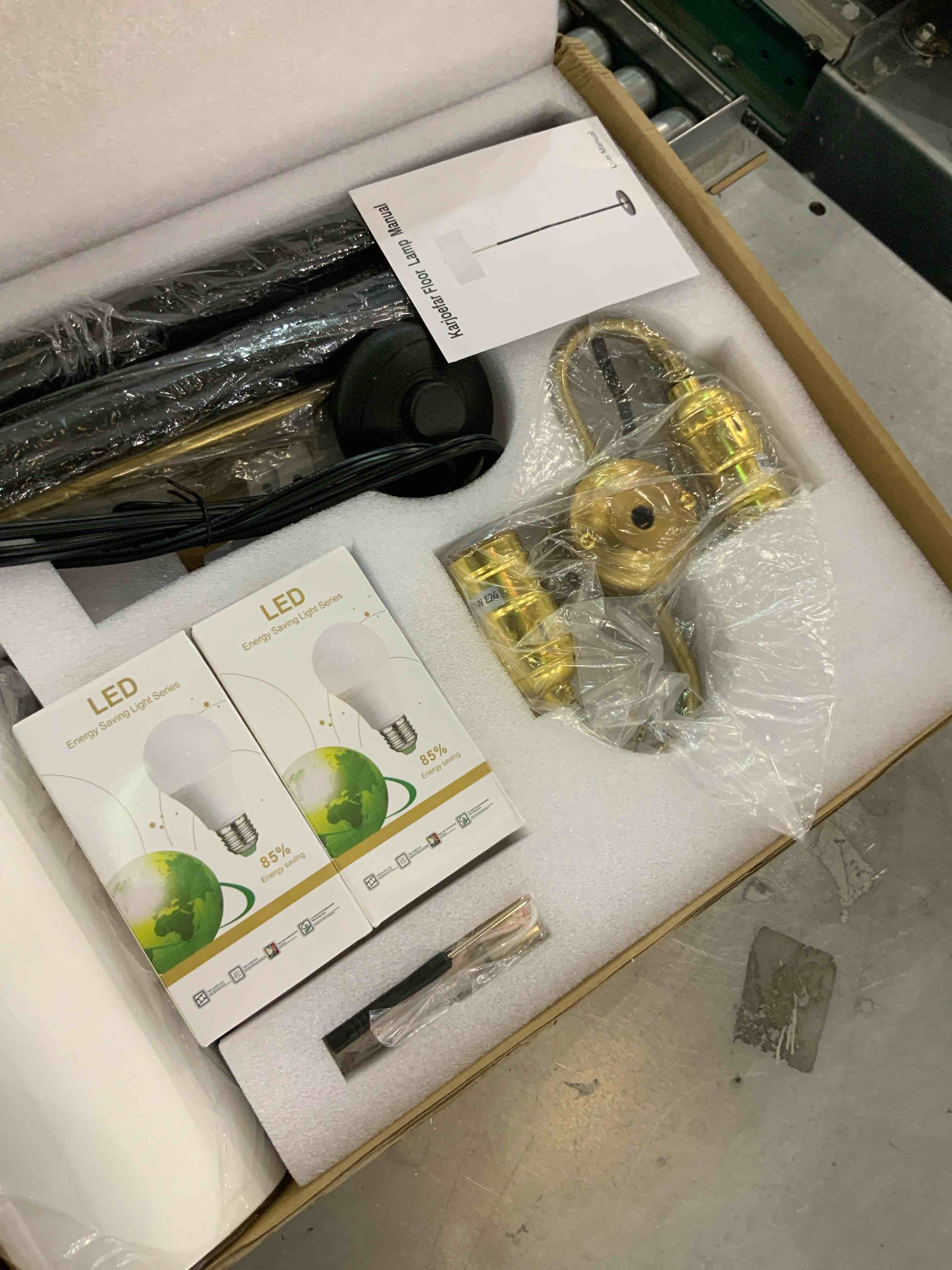 https://s3.amazonaws.com/lotting-images-prod/bidfta/EXS00712247_1702653329142.jpeg