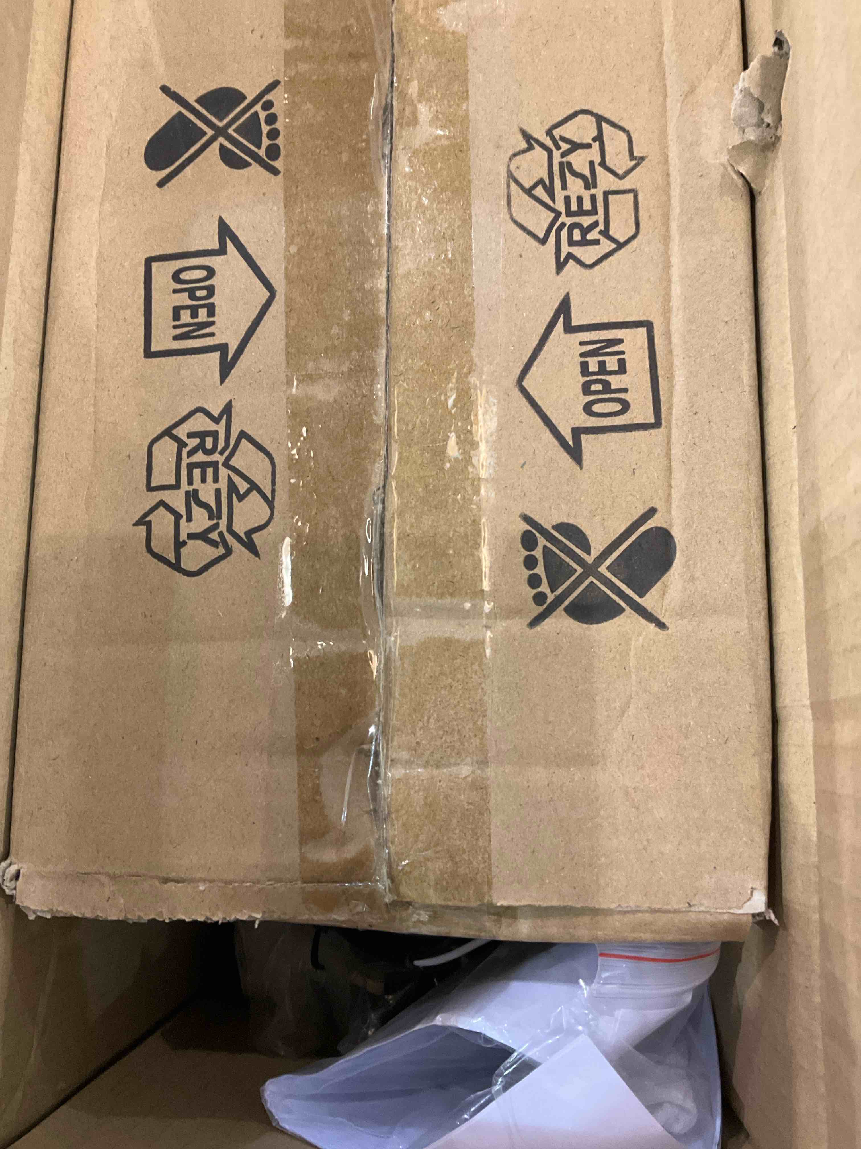 https://s3.amazonaws.com/lotting-images-prod/bidfta/EXS00712868_1702997866978.jpeg