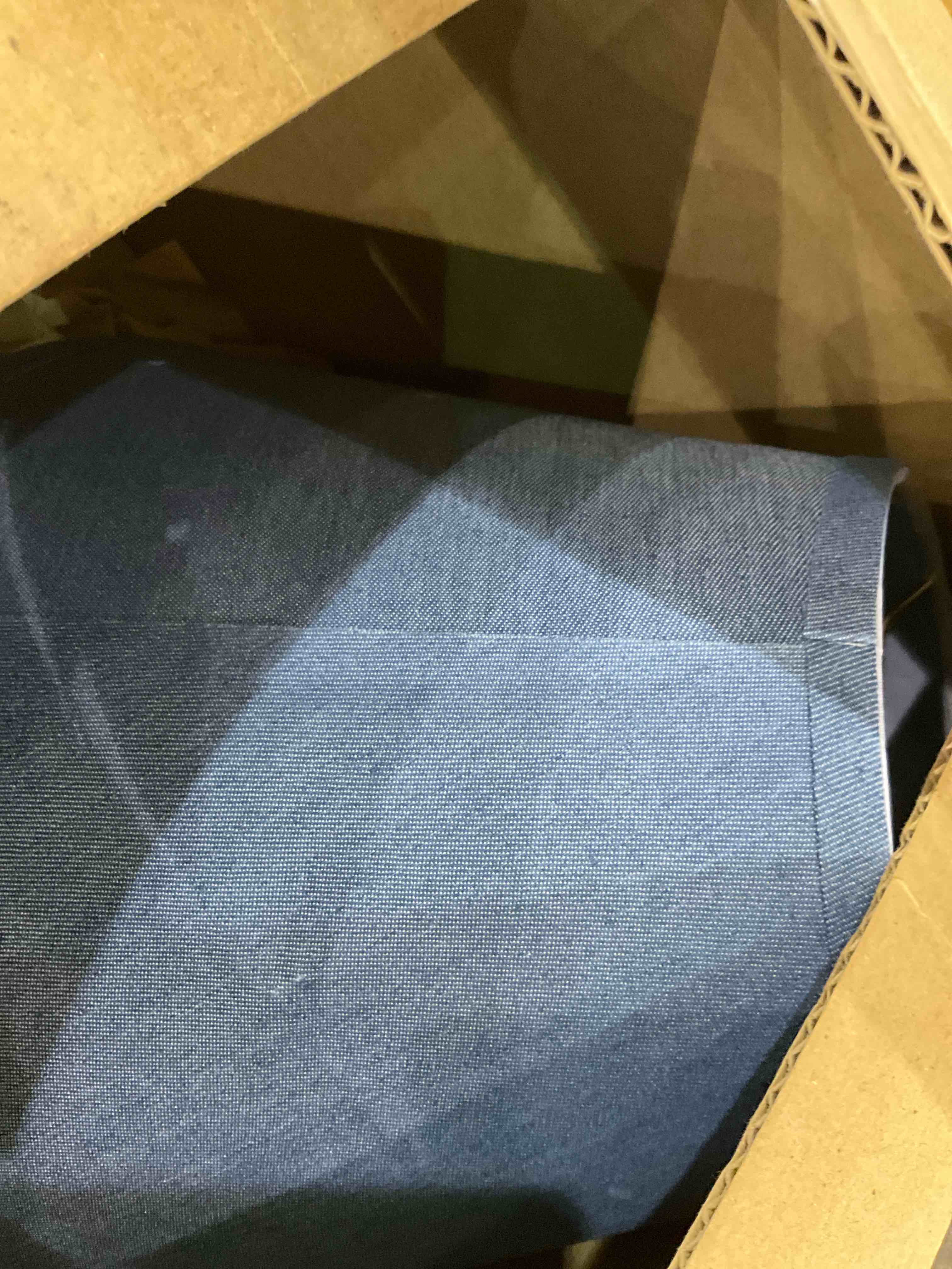 https://s3.amazonaws.com/lotting-images-prod/bidfta/EXS00712909_1703002405498.jpeg