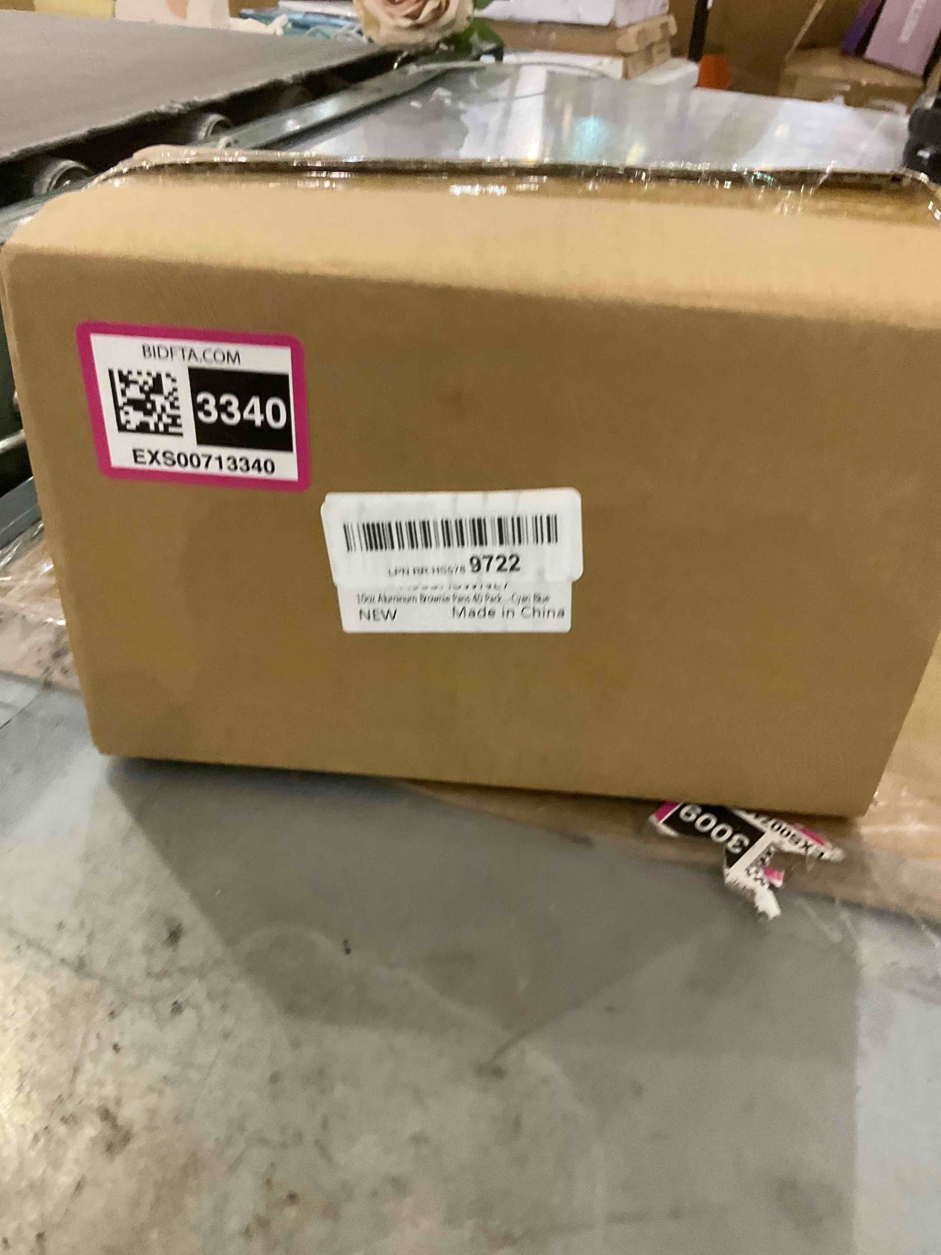 https://s3.amazonaws.com/lotting-images-prod/bidfta/EXS00713340_1702997292577.jpeg