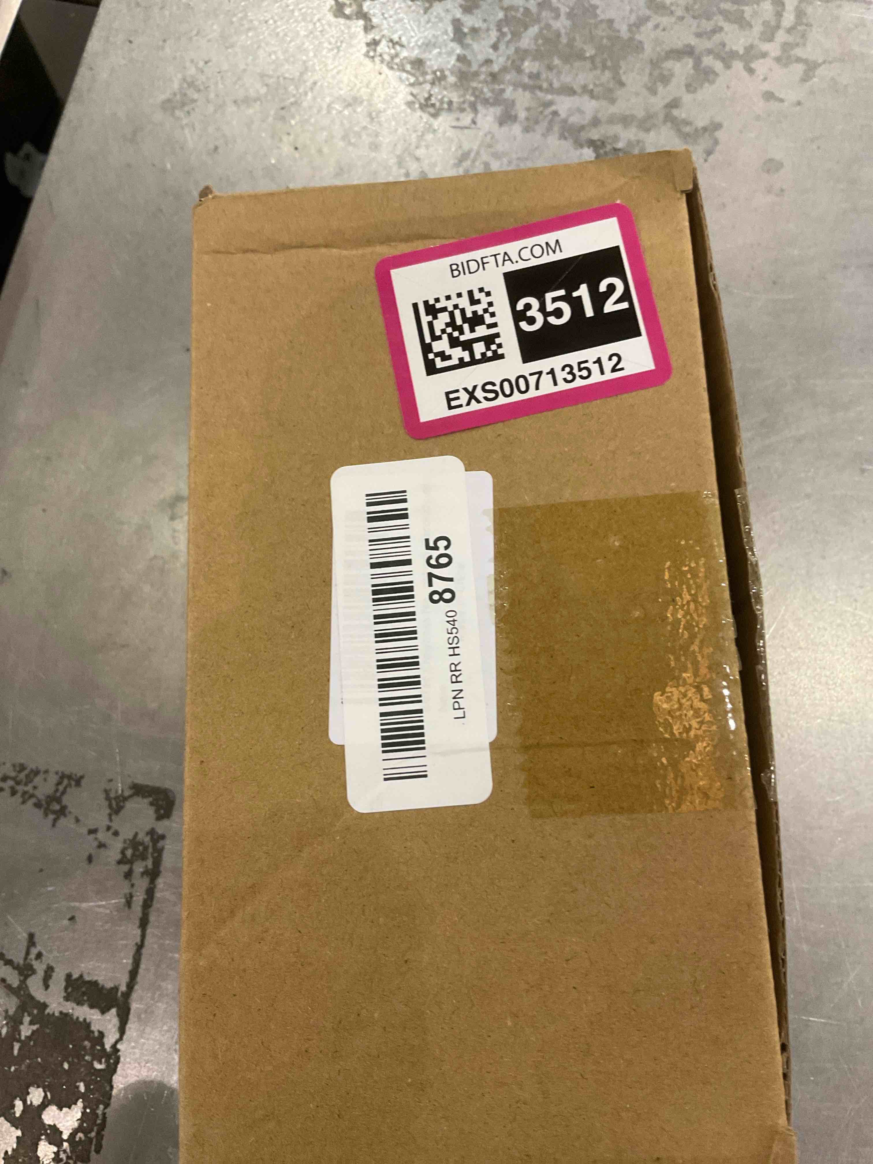 https://s3.amazonaws.com/lotting-images-prod/bidfta/EXS00713512_1701978859633.jpeg