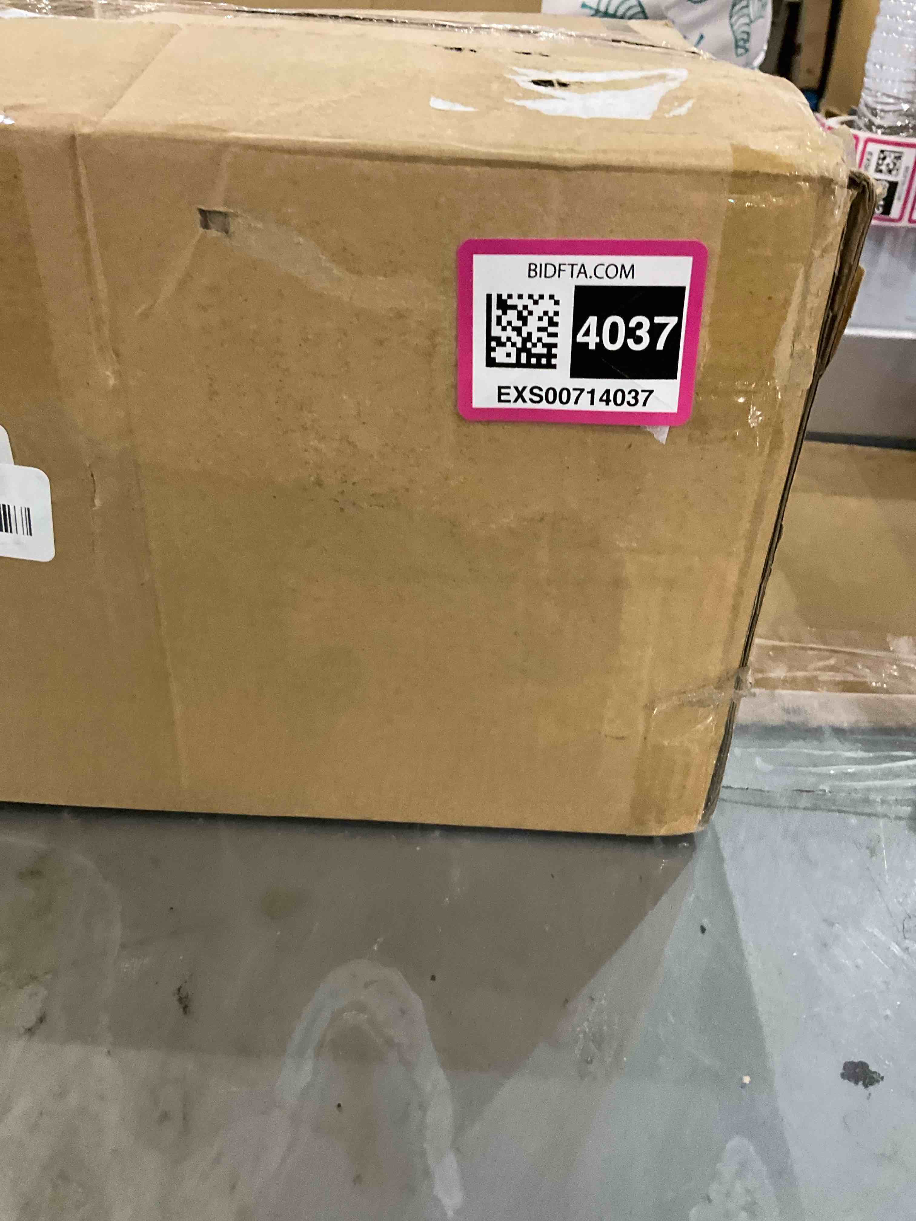 https://s3.amazonaws.com/lotting-images-prod/bidfta/EXS00714037_1703161550252.jpeg