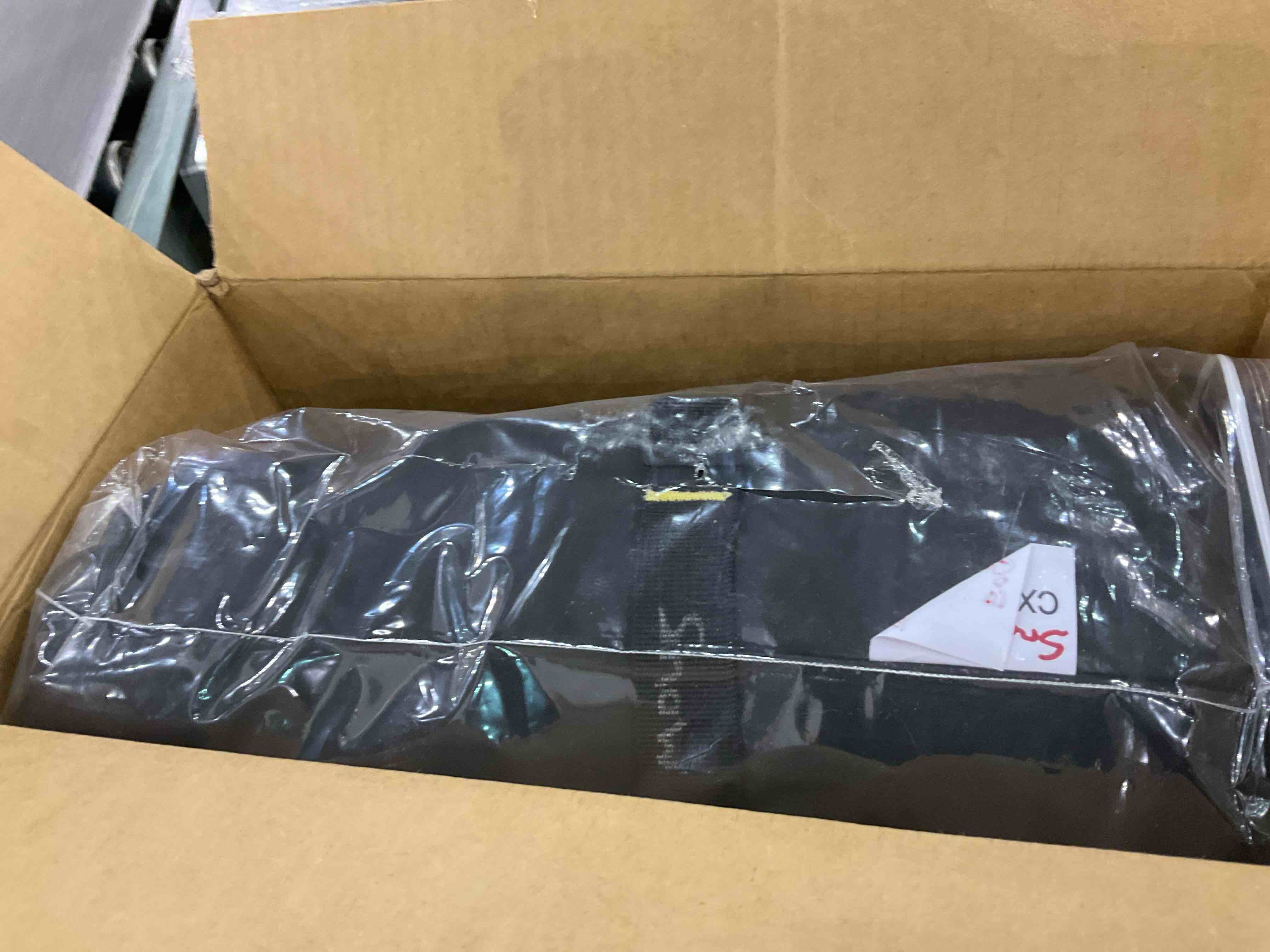 https://s3.amazonaws.com/lotting-images-prod/bidfta/EXS00714041_1703161907783.jpeg