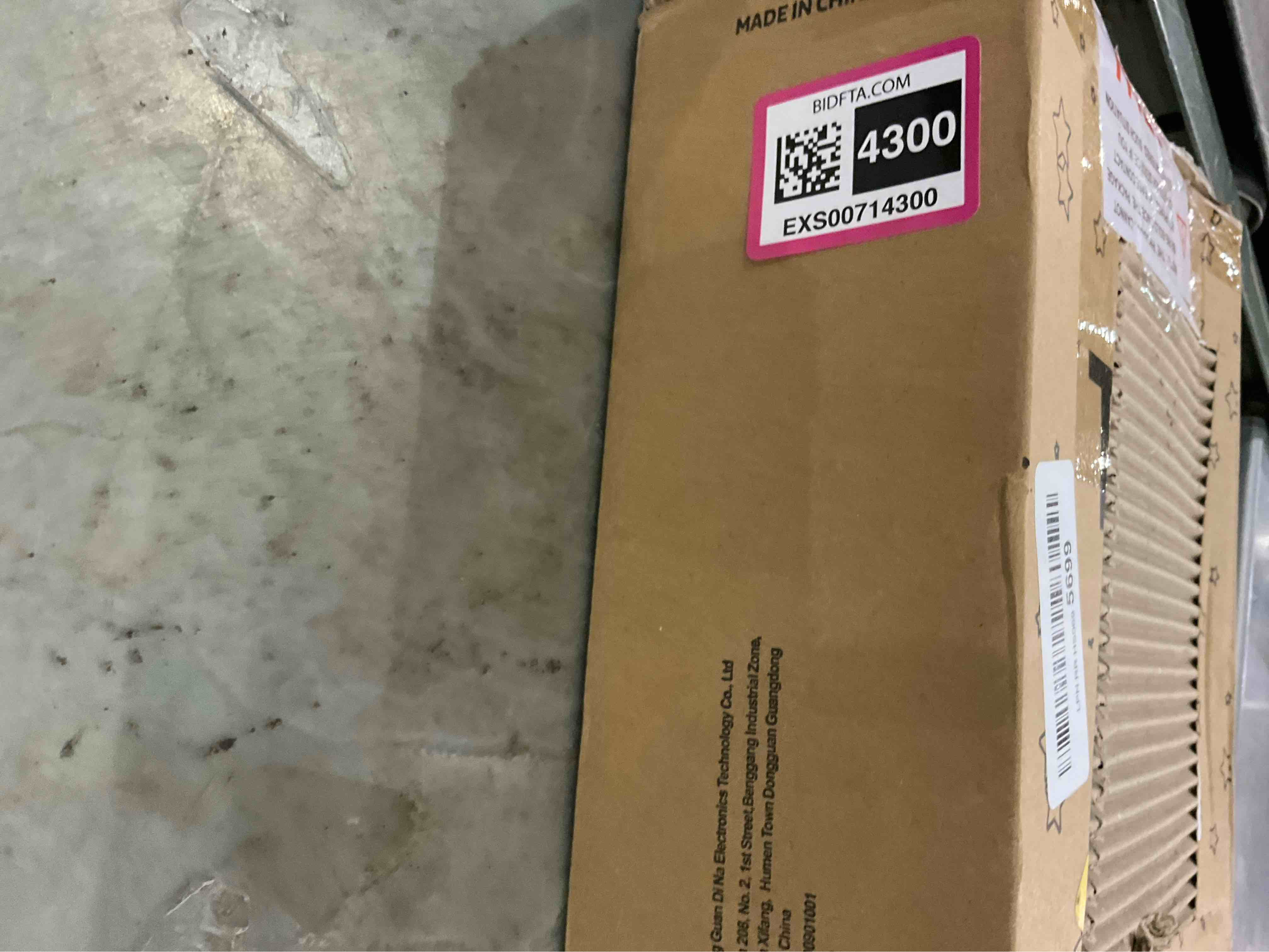 https://s3.amazonaws.com/lotting-images-prod/bidfta/EXS00714300_1703257123084.jpeg