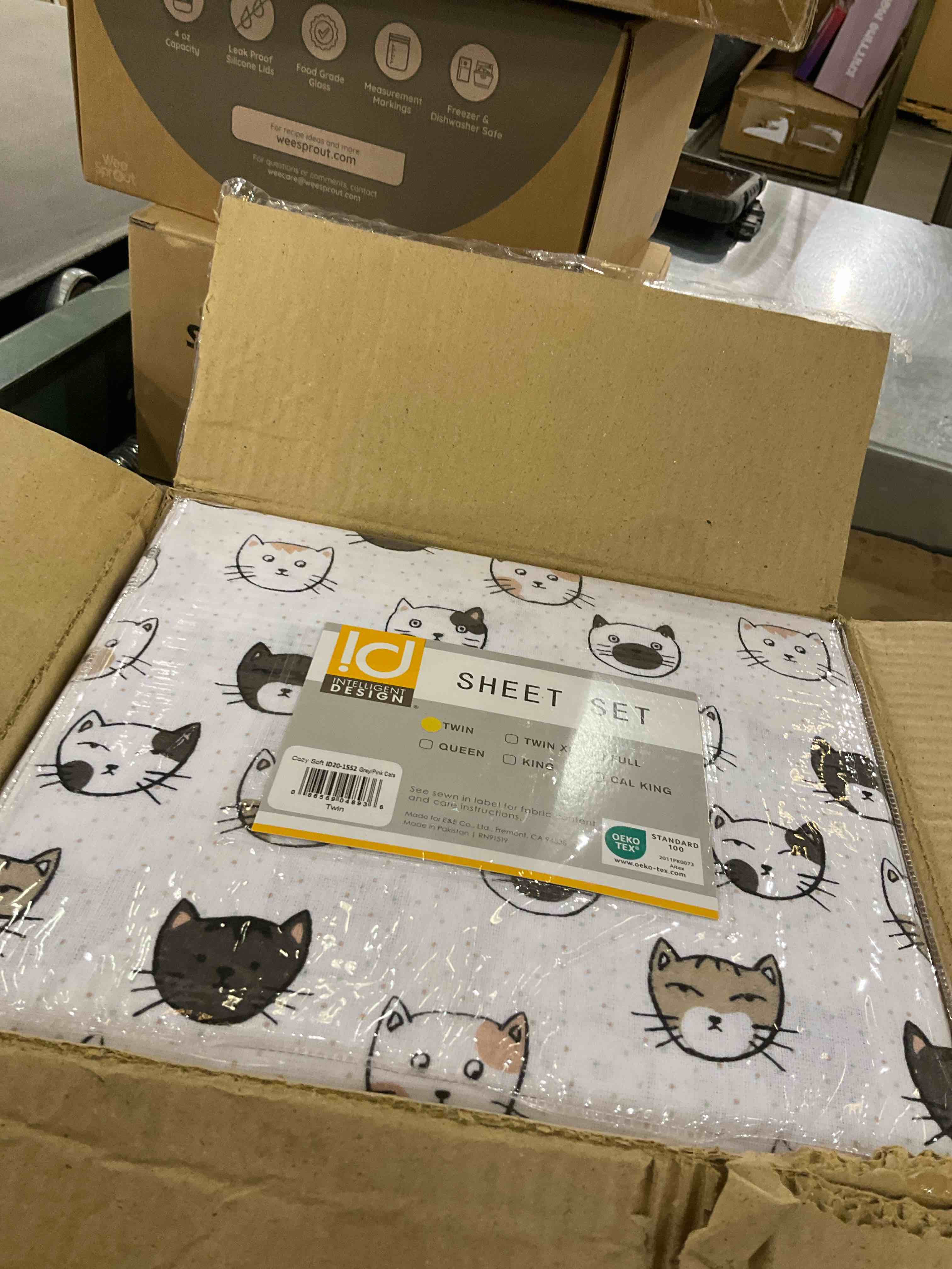 https://s3.amazonaws.com/lotting-images-prod/bidfta/EXS00714390_1703270375654.jpeg