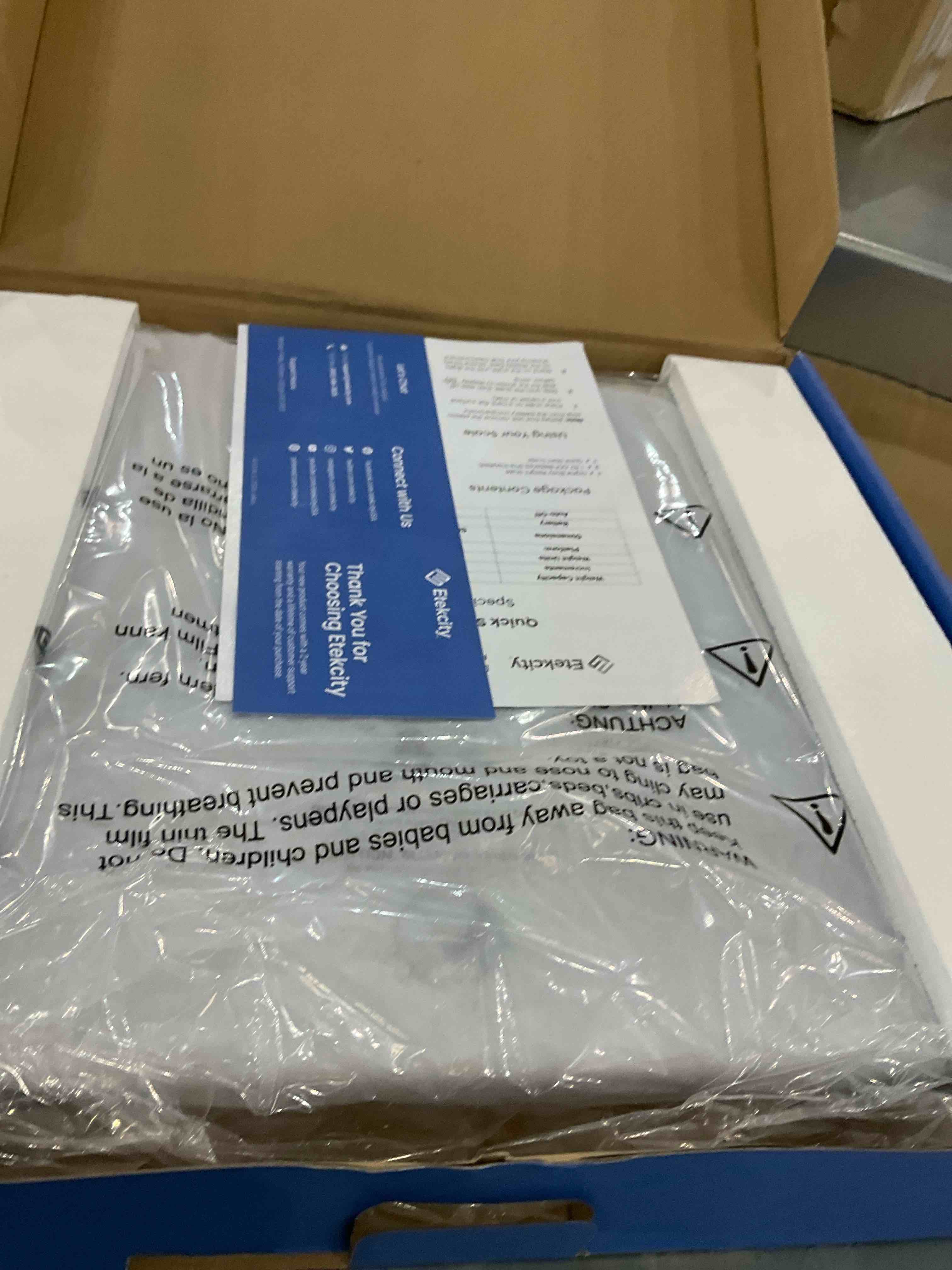 https://s3.amazonaws.com/lotting-images-prod/bidfta/EXS00715137_1702496952038.jpeg