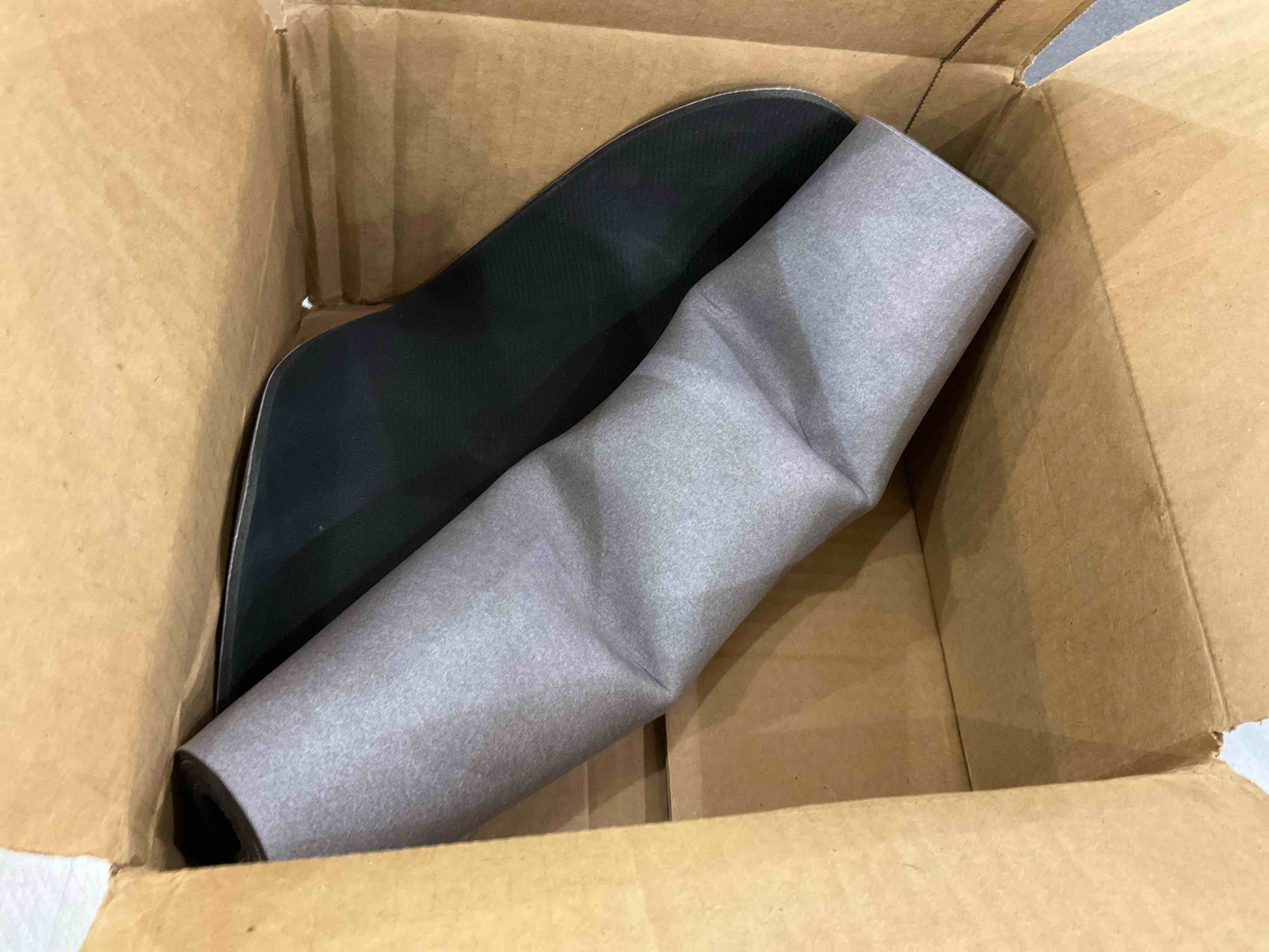 https://s3.amazonaws.com/lotting-images-prod/bidfta/EXS00715525_1702306193967.jpeg