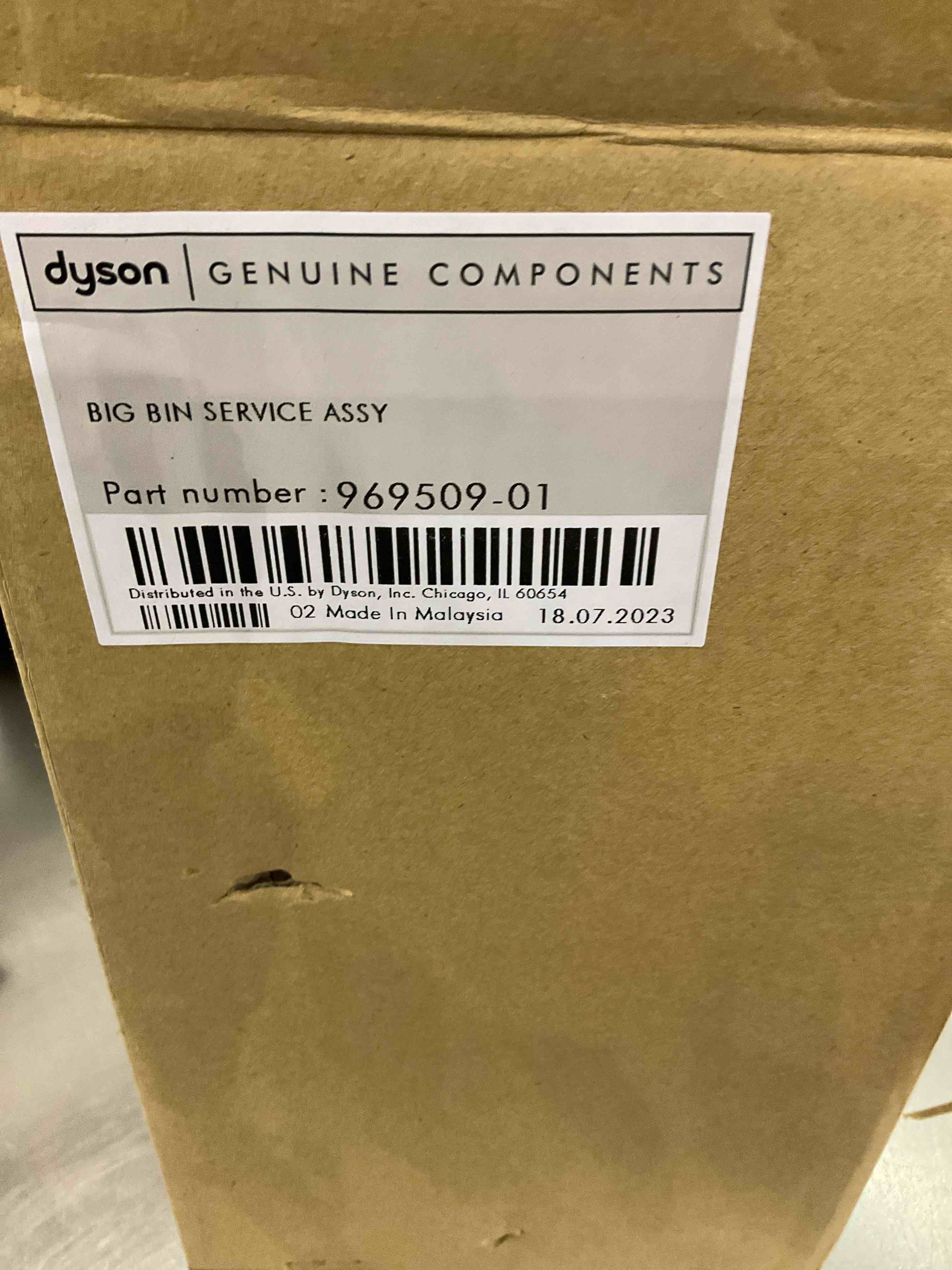 https://s3.amazonaws.com/lotting-images-prod/bidfta/EXS00715725_1702396309694.jpeg