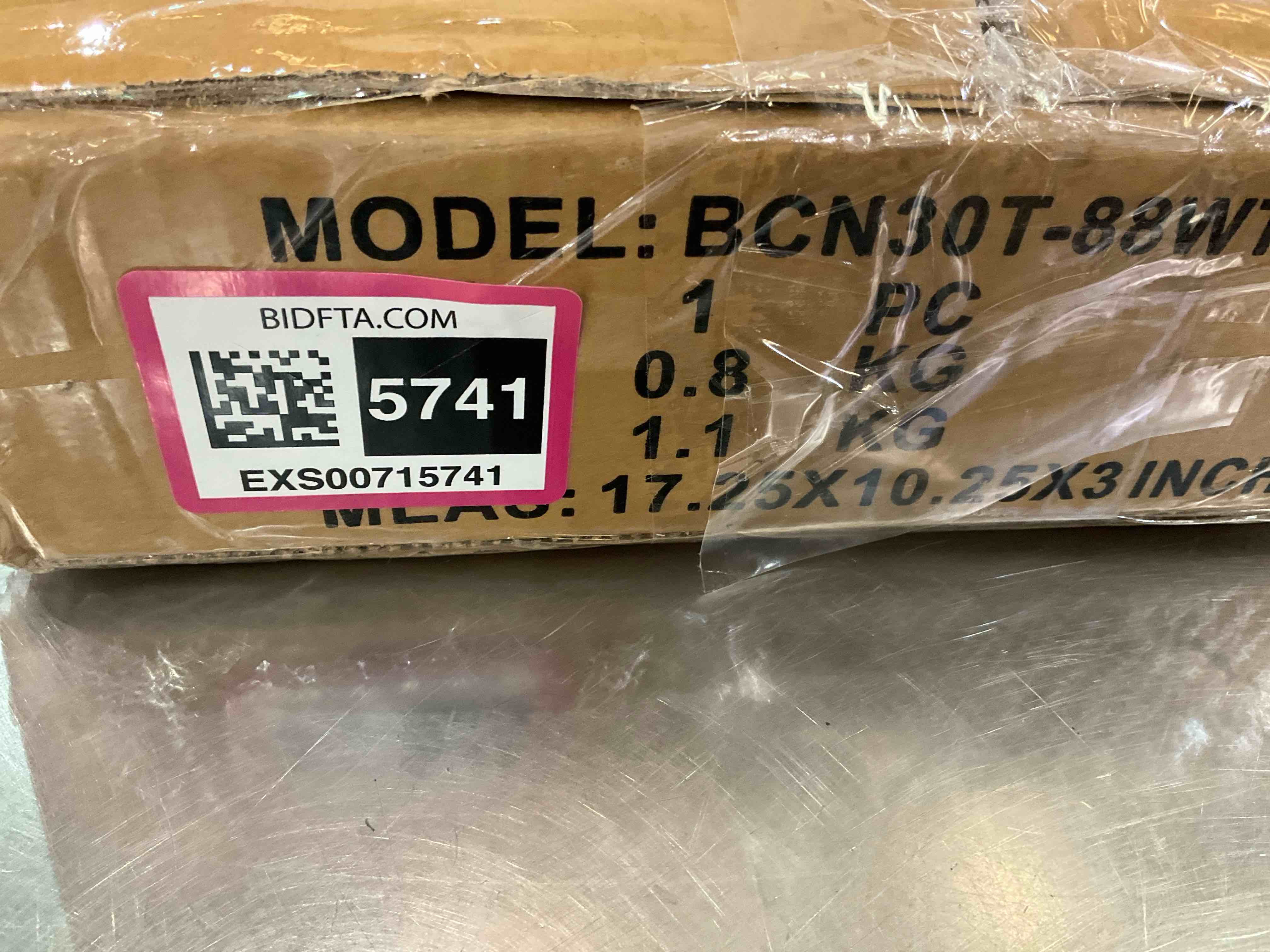 https://s3.amazonaws.com/lotting-images-prod/bidfta/EXS00715741_1702399051853.jpeg