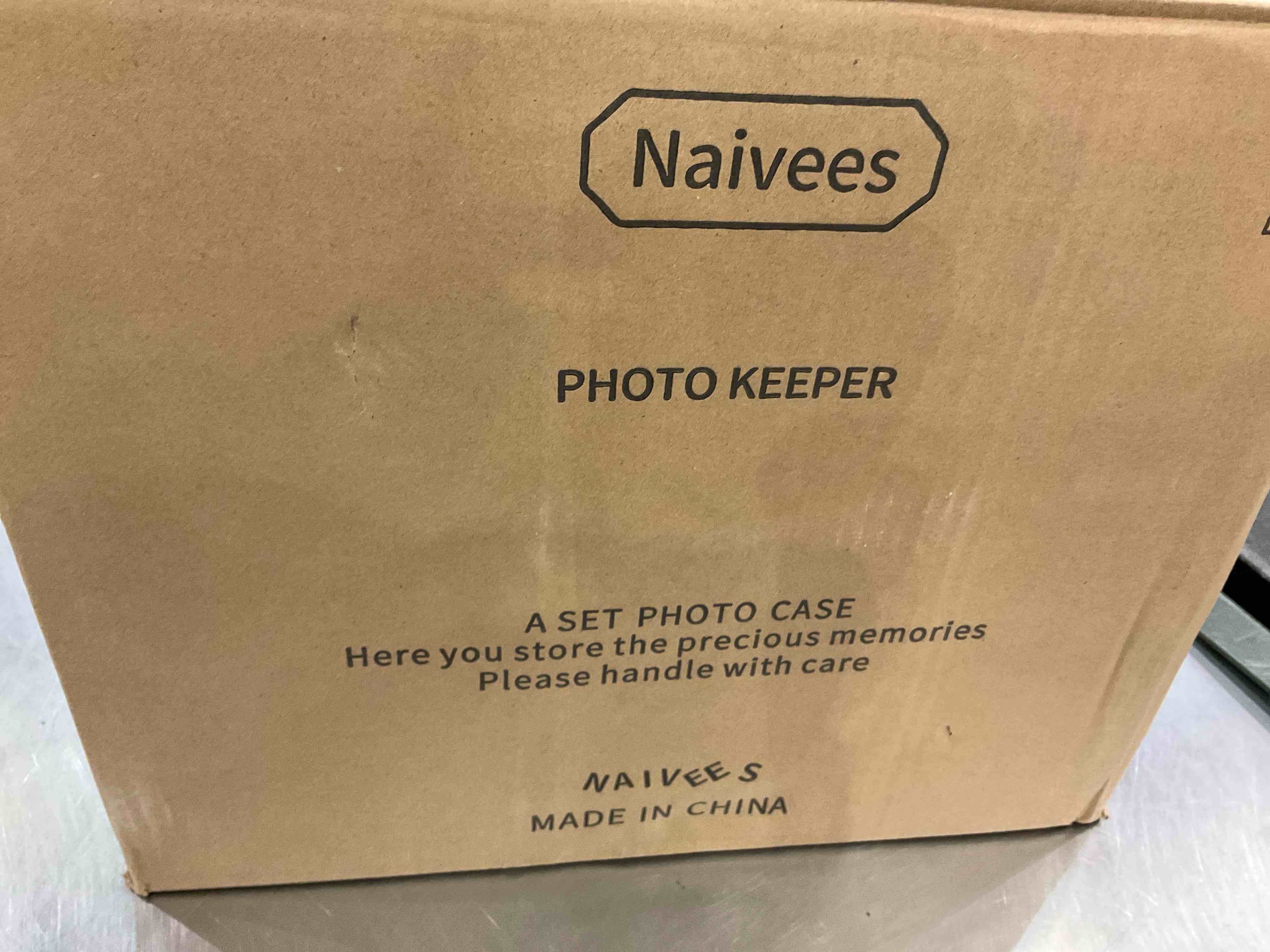 https://s3.amazonaws.com/lotting-images-prod/bidfta/EXS00715898_1702485041860.jpeg