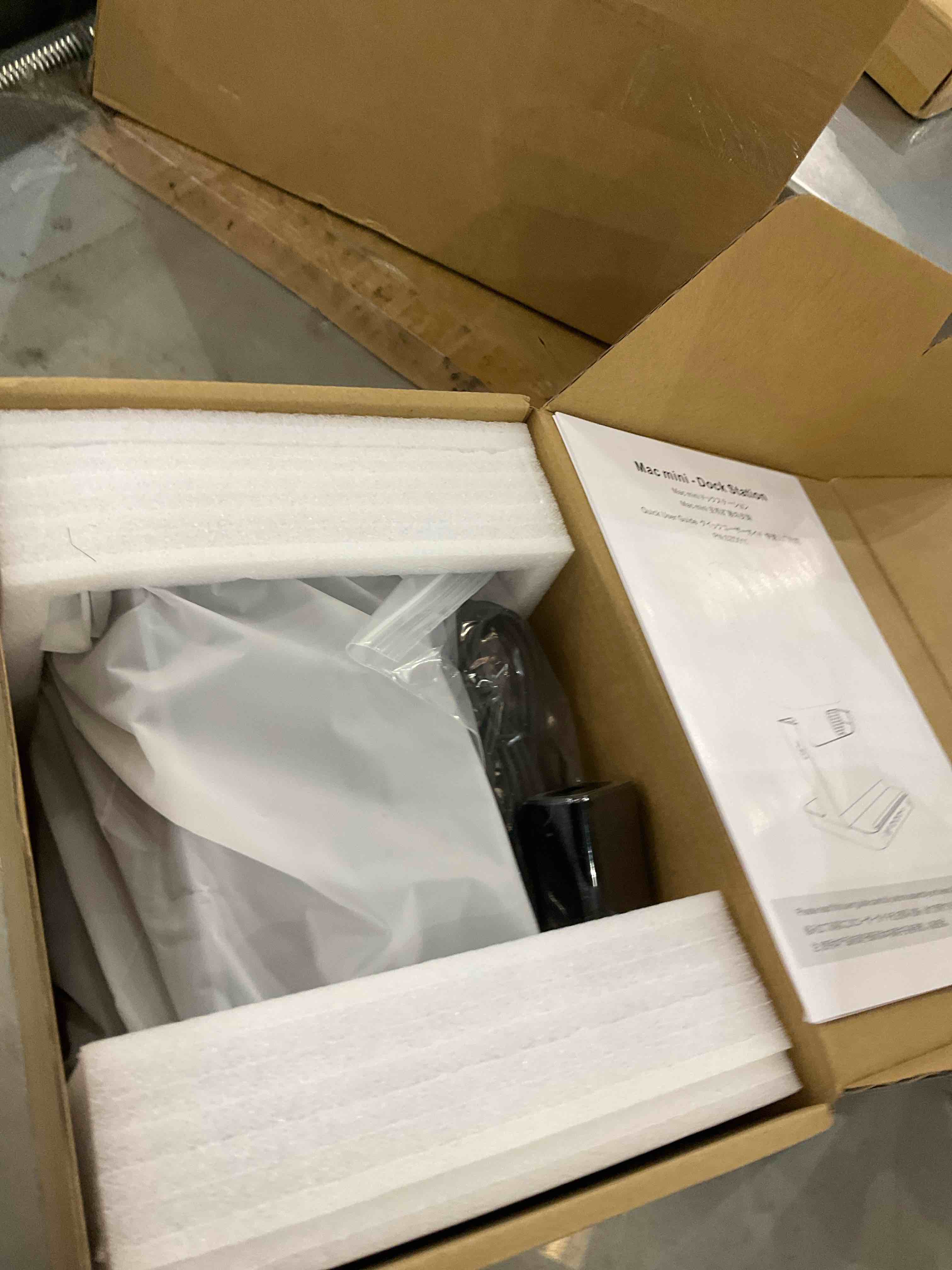 https://s3.amazonaws.com/lotting-images-prod/bidfta/EXS00716122_1702309834731.jpeg