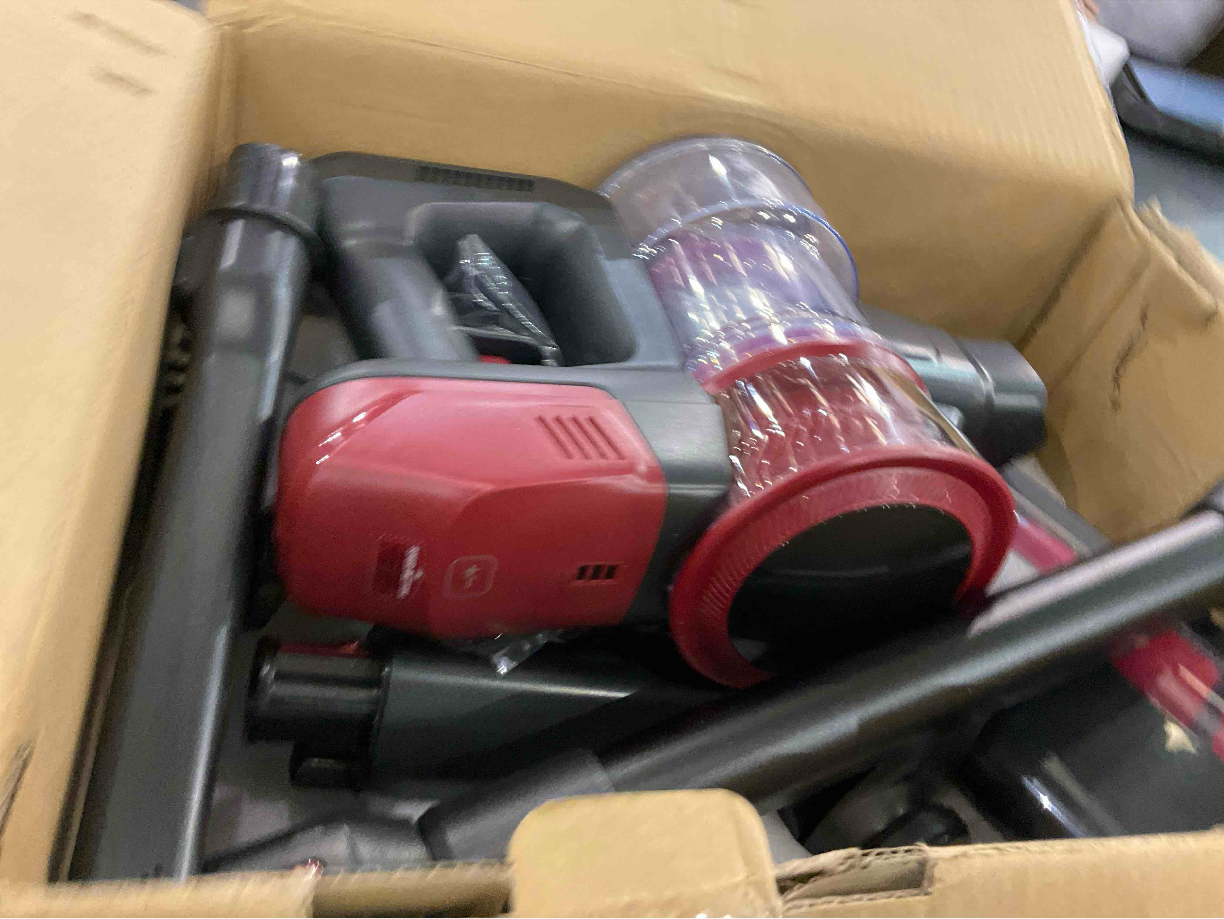 https://s3.amazonaws.com/lotting-images-prod/bidfta/EXS00716300_1702391320073.jpeg