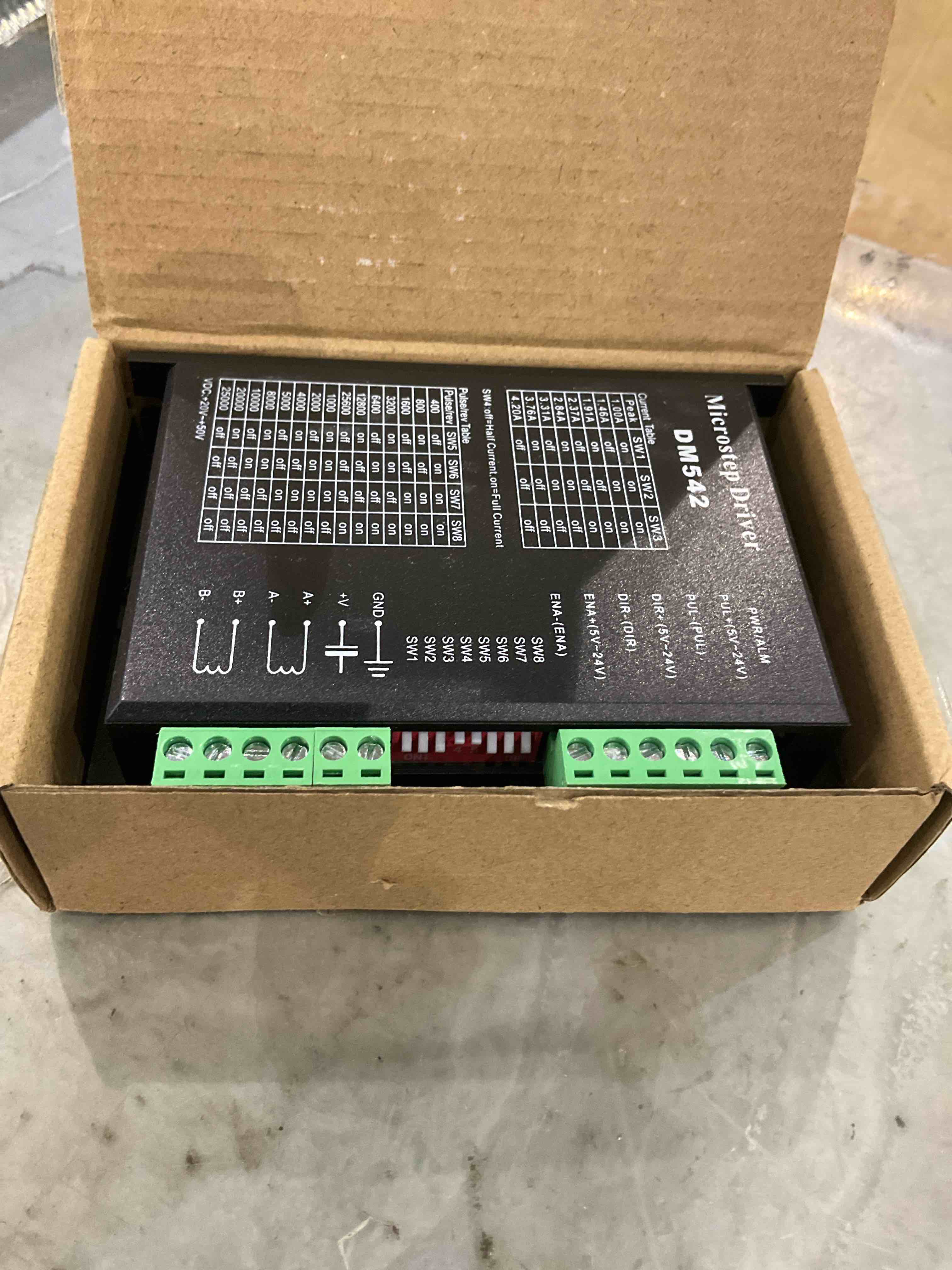 https://s3.amazonaws.com/lotting-images-prod/bidfta/EXS00716468_1702471669735.jpeg