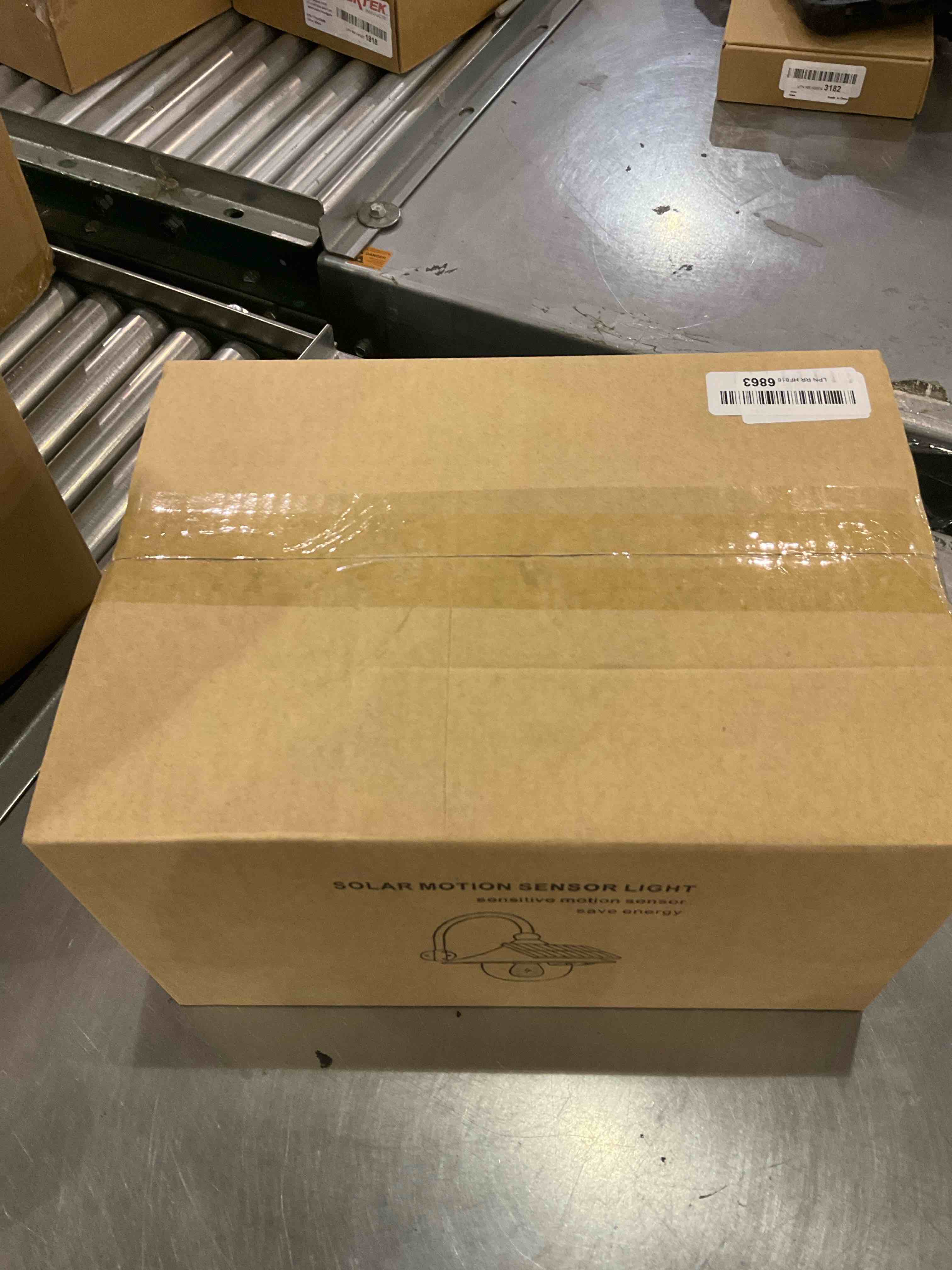 https://s3.amazonaws.com/lotting-images-prod/bidfta/EXS00716611_1702300305768.jpeg