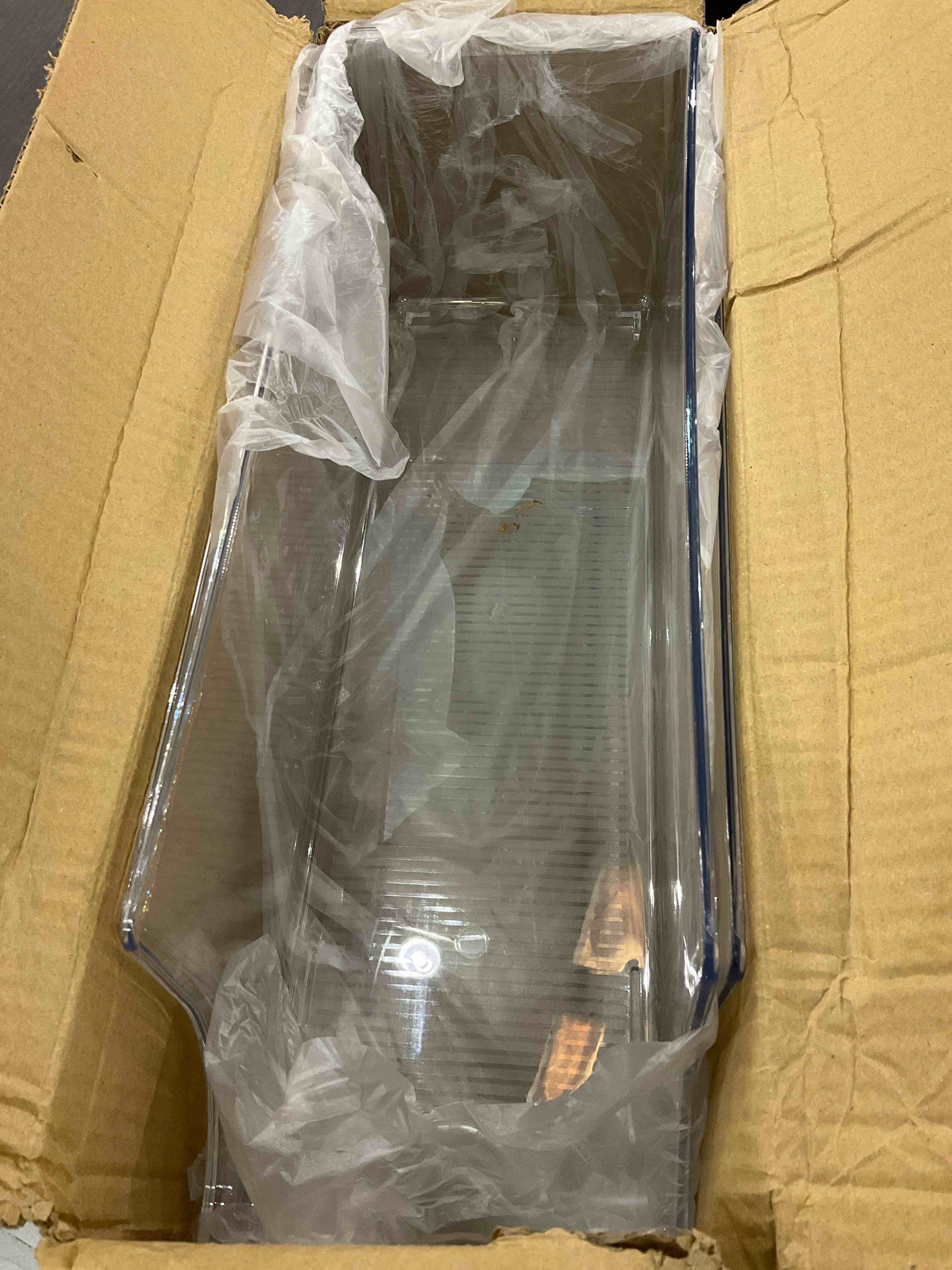 https://s3.amazonaws.com/lotting-images-prod/bidfta/EXS00717574_1704224187620.jpeg