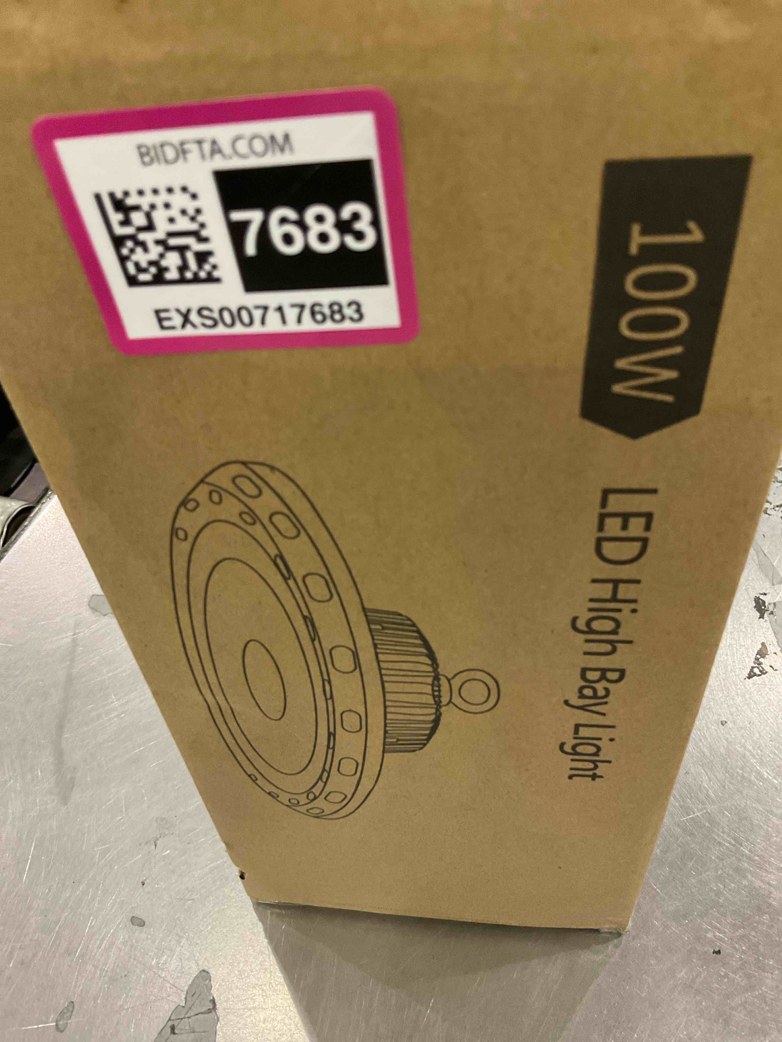 https://s3.amazonaws.com/lotting-images-prod/bidfta/EXS00717683_1704300346119.jpeg