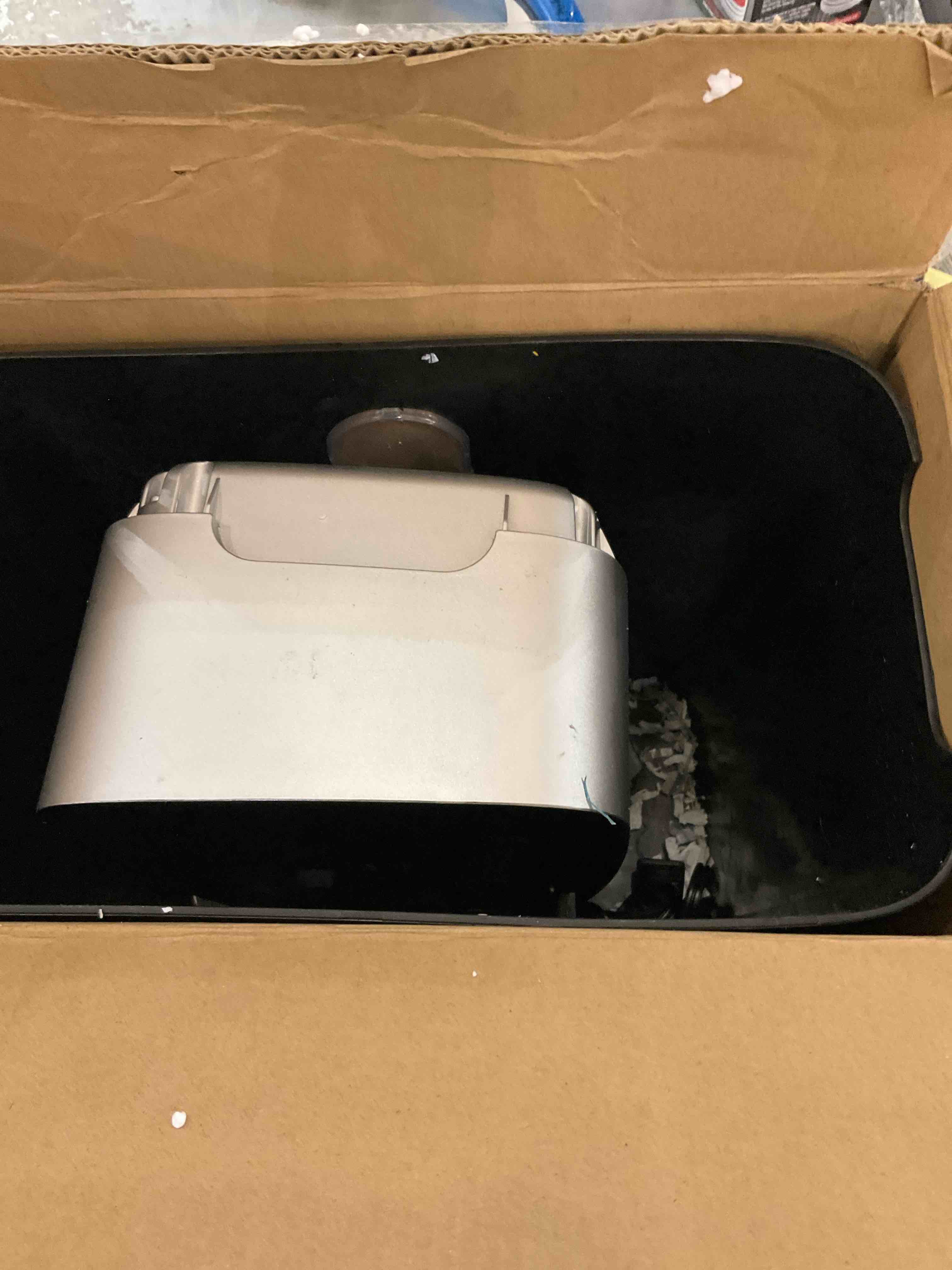 https://s3.amazonaws.com/lotting-images-prod/bidfta/EXS00718147_1702579393213.jpeg