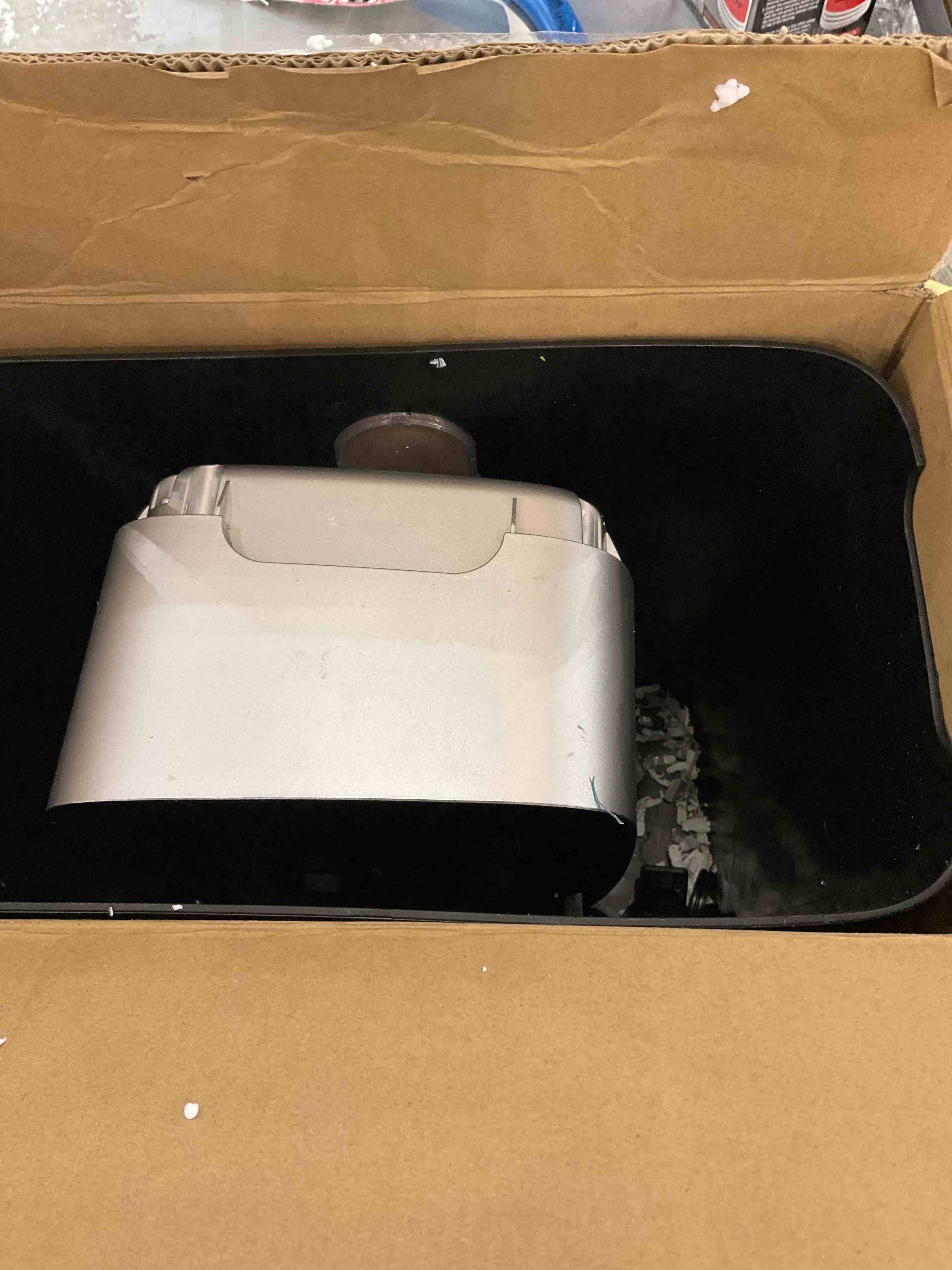 https://s3.amazonaws.com/lotting-images-prod/bidfta/EXS00718147_1702579394173.jpeg