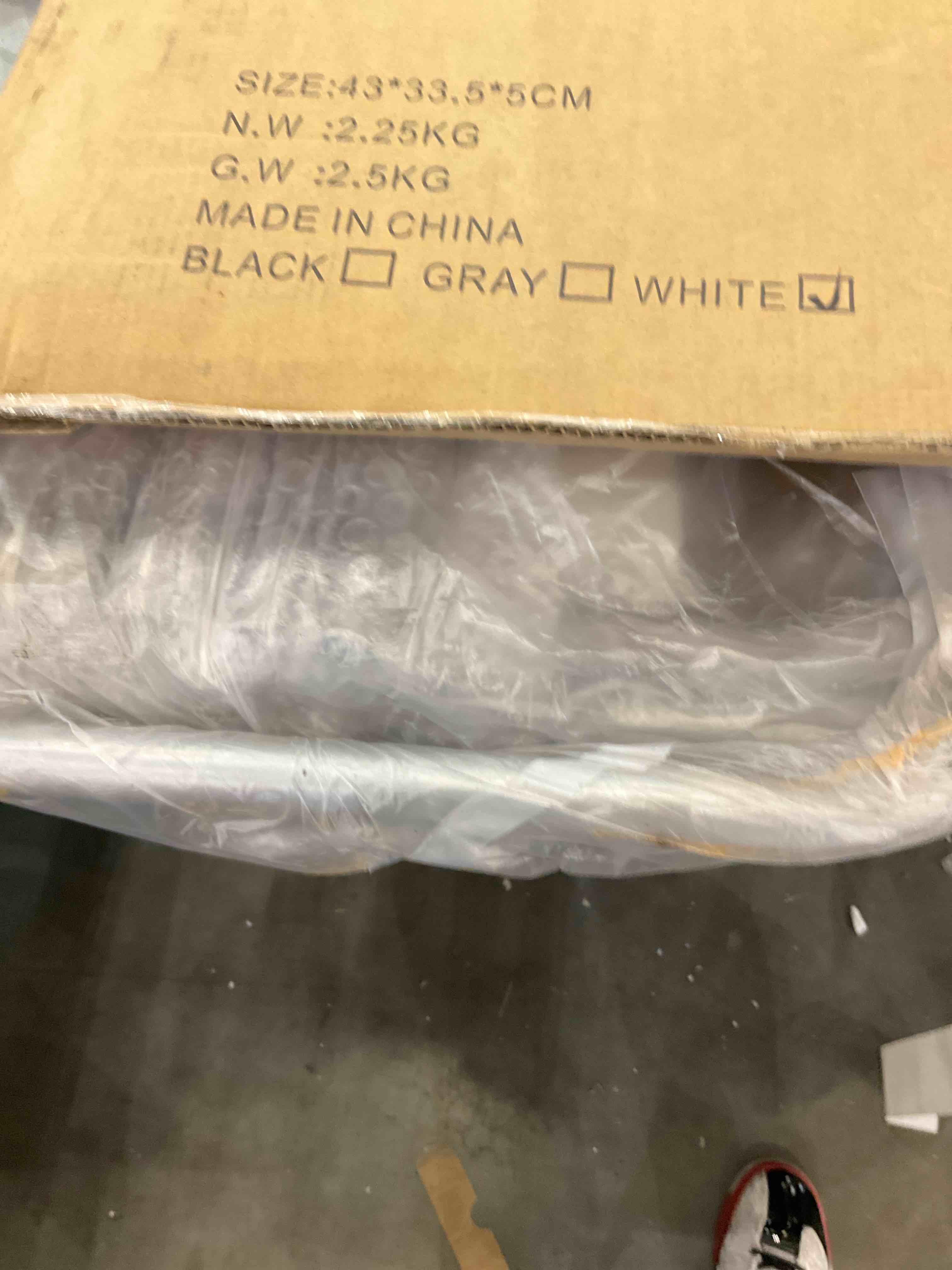 https://s3.amazonaws.com/lotting-images-prod/bidfta/EXS00718148_1702579470917.jpeg