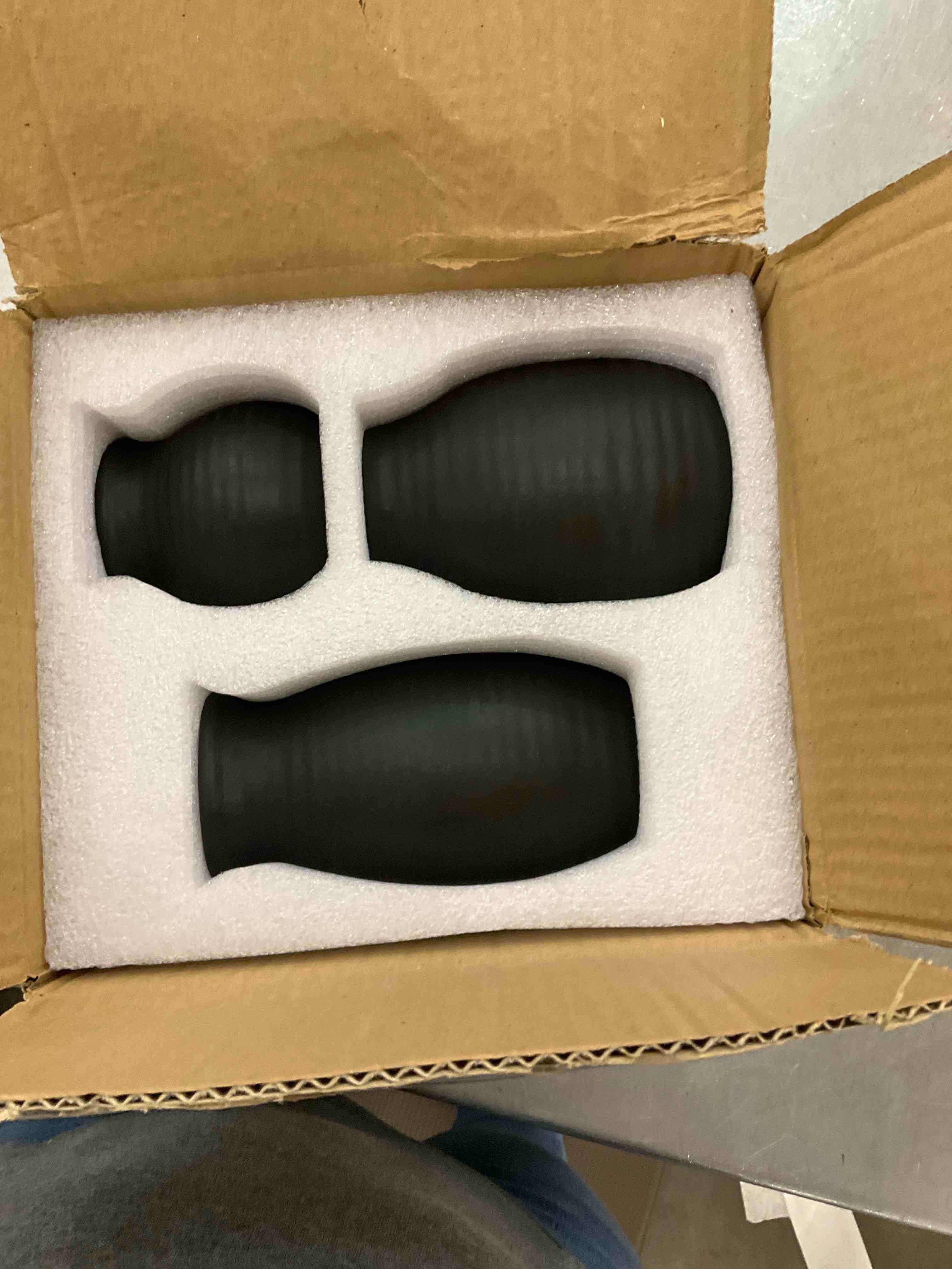 https://s3.amazonaws.com/lotting-images-prod/bidfta/EXS00718378_1702664979242.jpeg