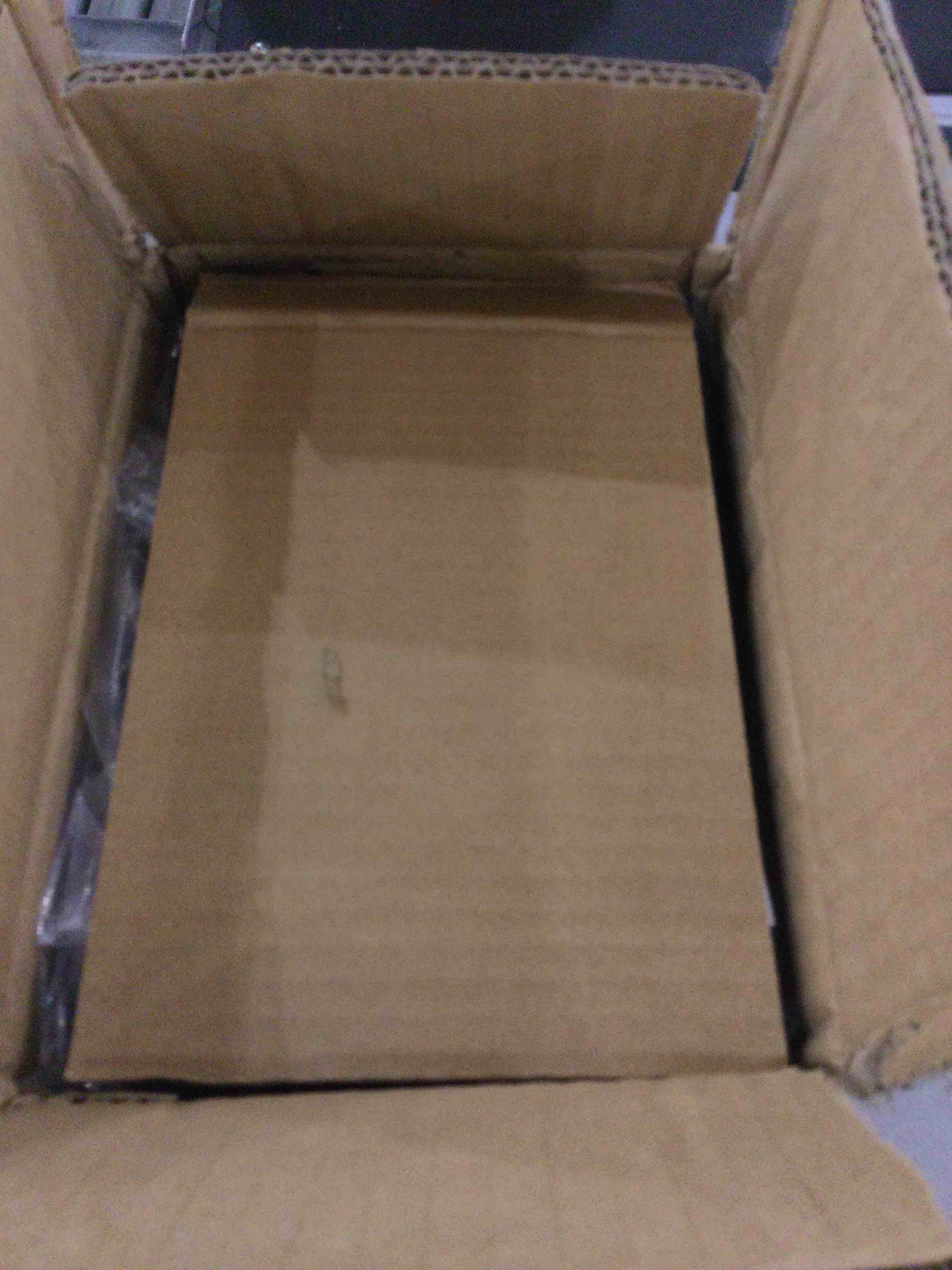 https://s3.amazonaws.com/lotting-images-prod/bidfta/EXS00718725_1702307804368.jpeg