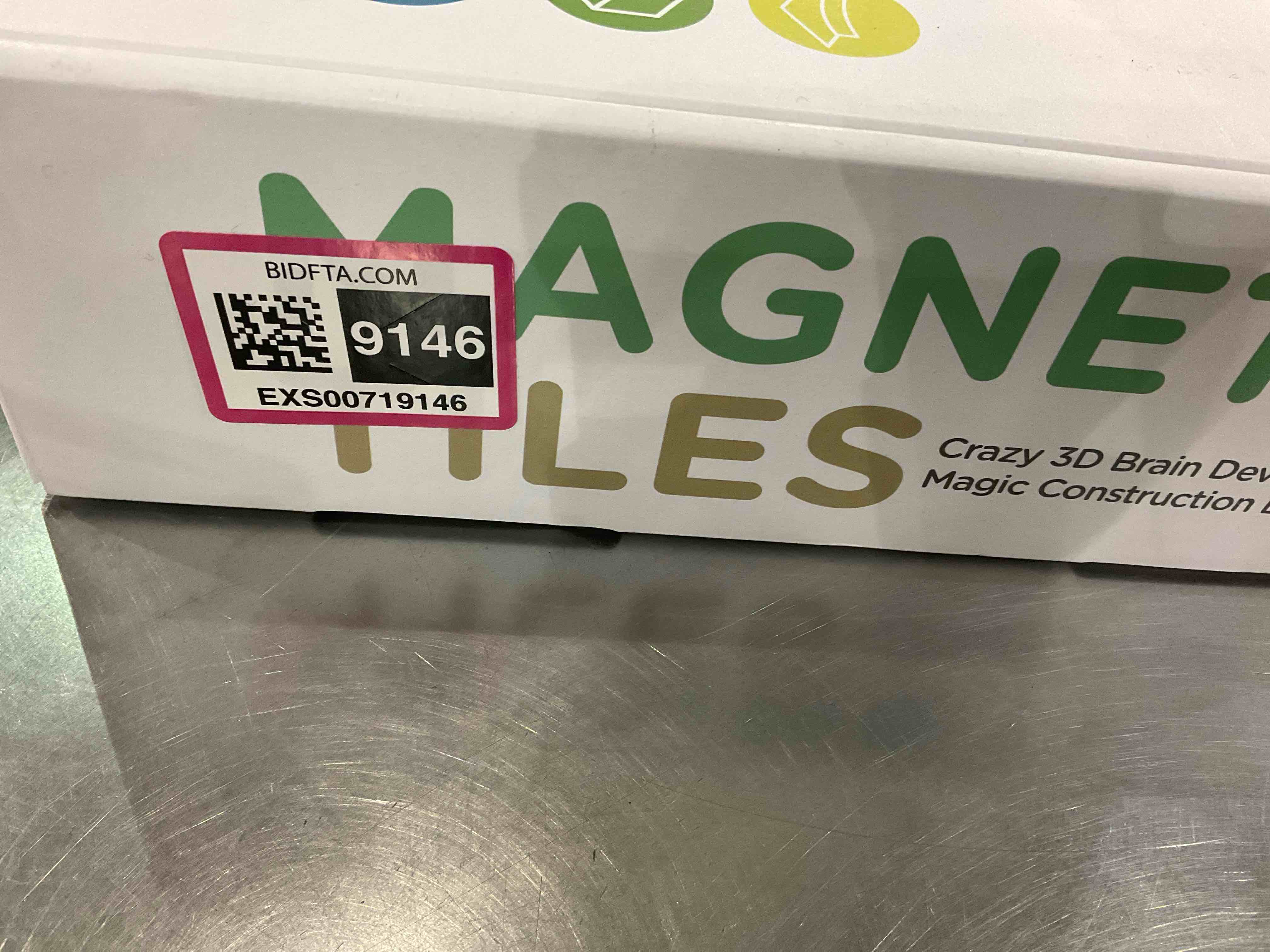 https://s3.amazonaws.com/lotting-images-prod/bidfta/EXS00719146_1702646954116.jpeg