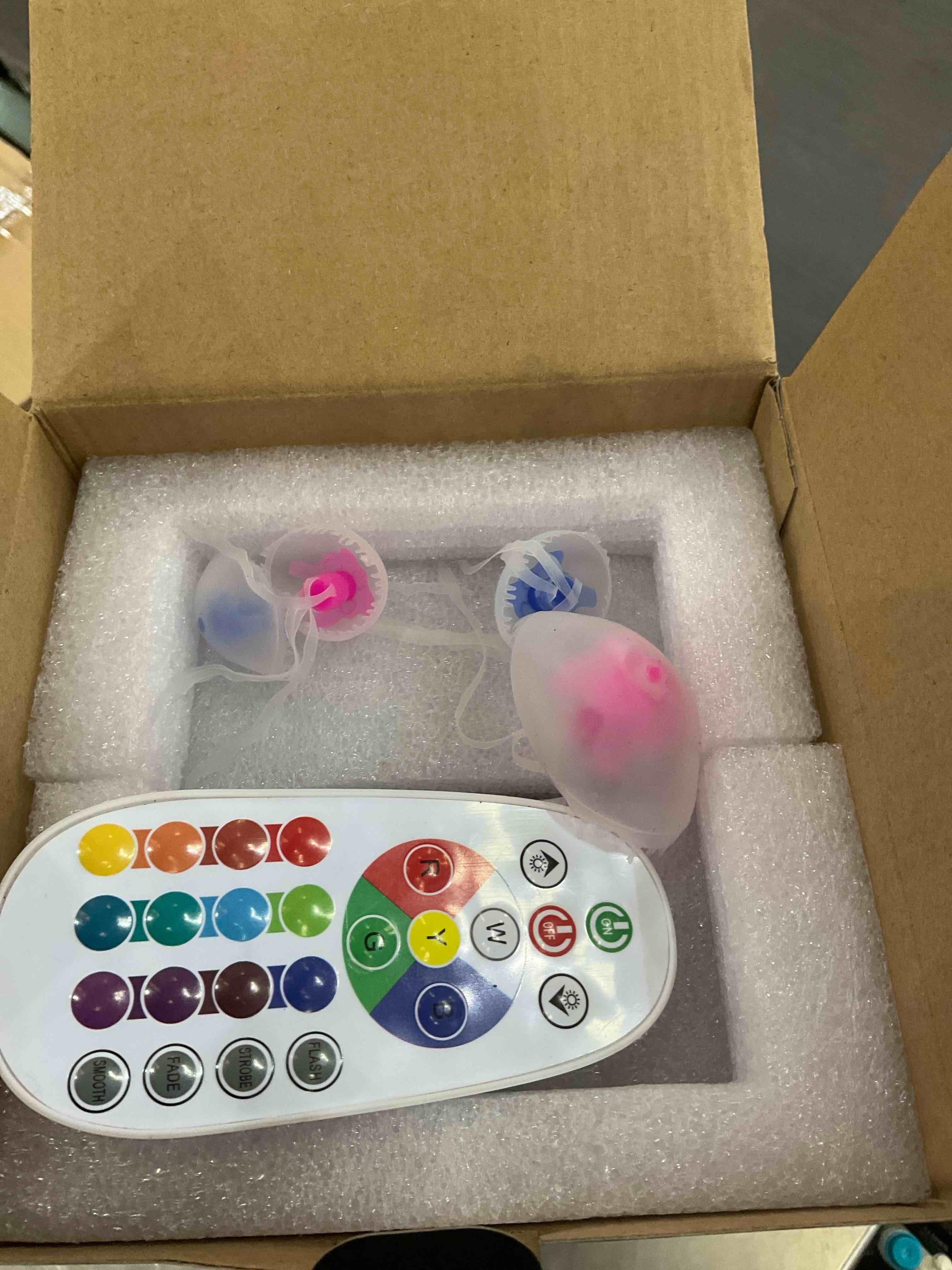 https://s3.amazonaws.com/lotting-images-prod/bidfta/EXS00719227_1702664858828.jpeg