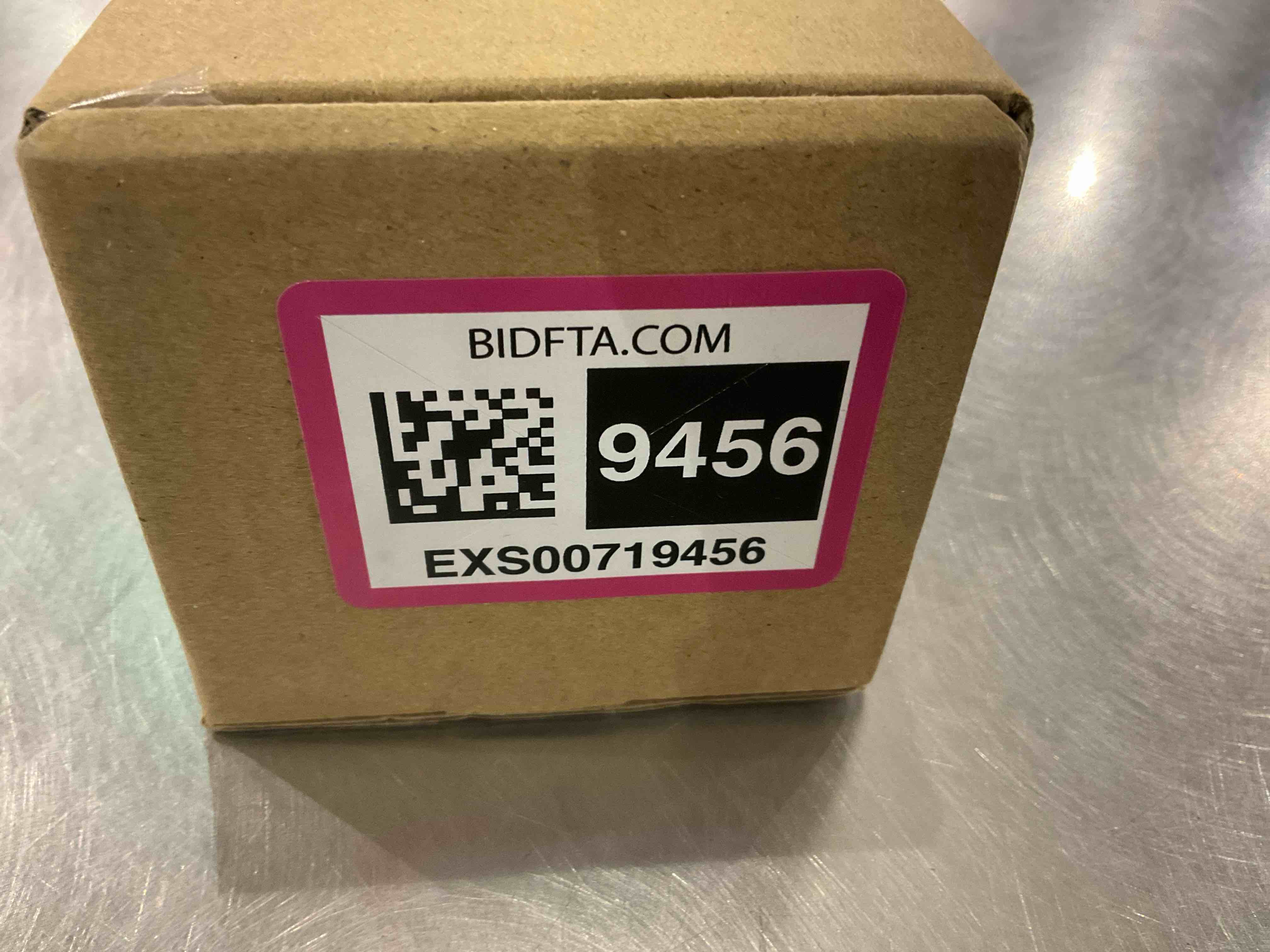 https://s3.amazonaws.com/lotting-images-prod/bidfta/EXS00719456_1702991318815.jpeg