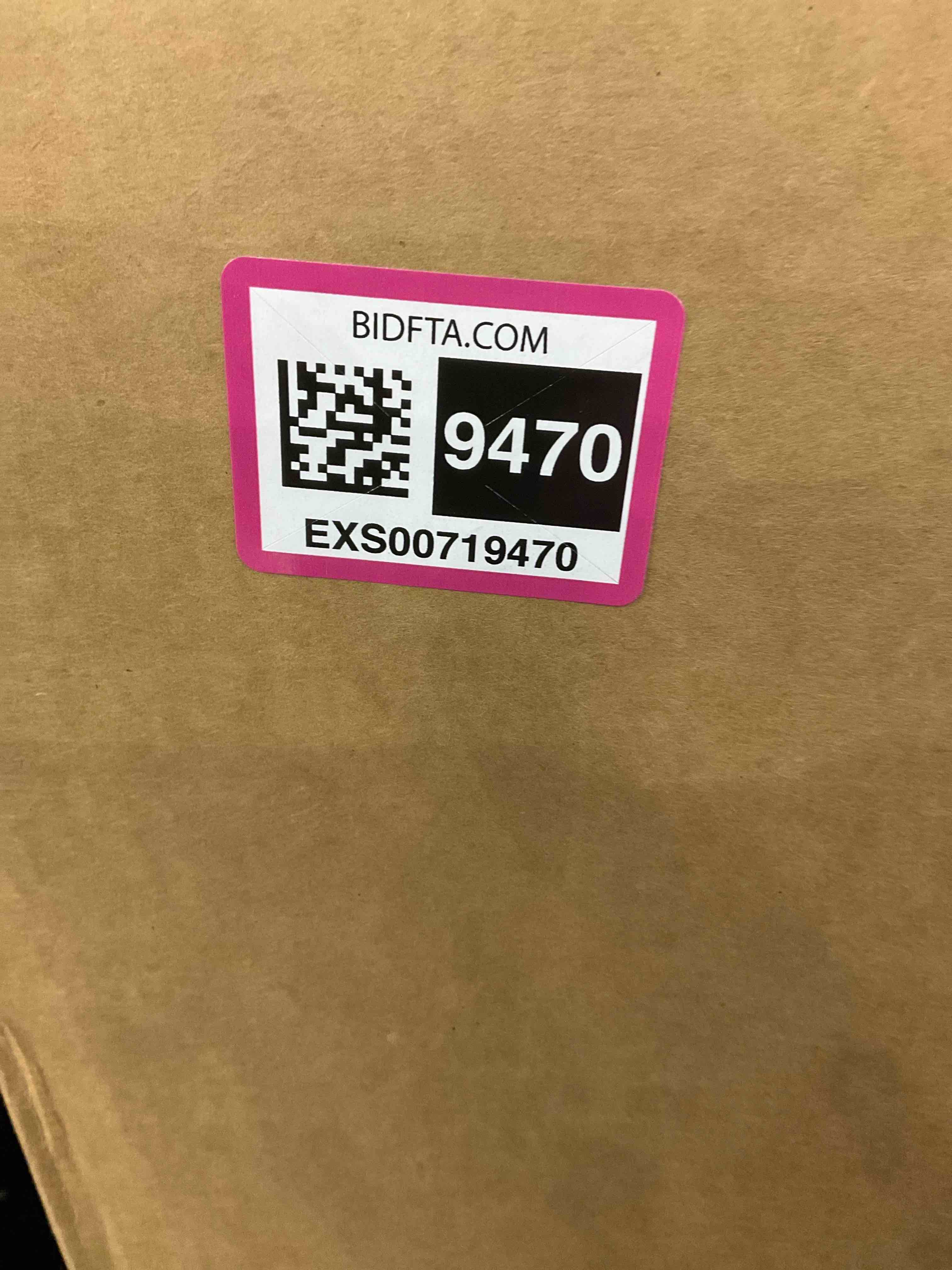 https://s3.amazonaws.com/lotting-images-prod/bidfta/EXS00719470_1702993648770.jpeg