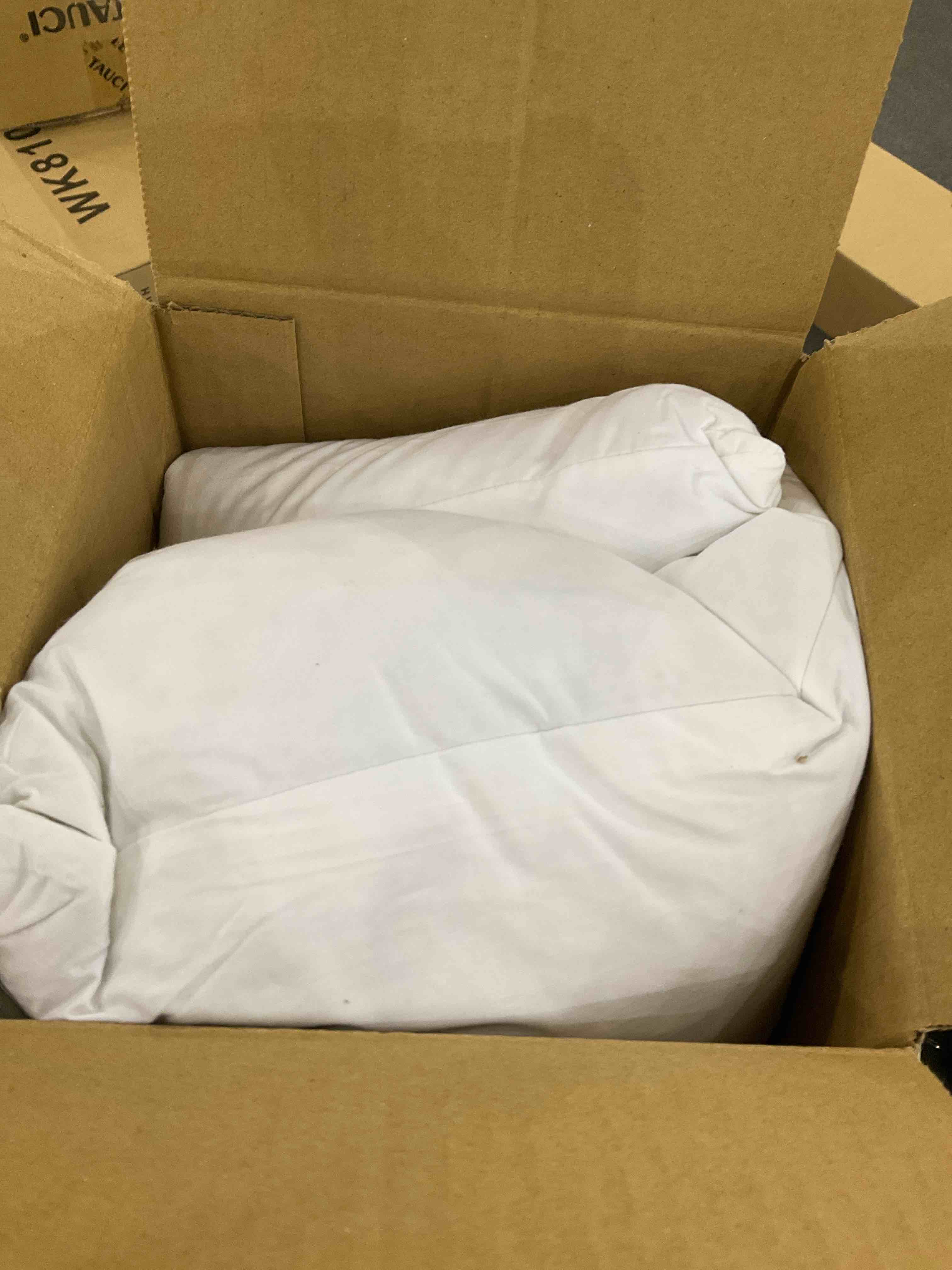 https://s3.amazonaws.com/lotting-images-prod/bidfta/EXS00719490_1703001658357.jpeg