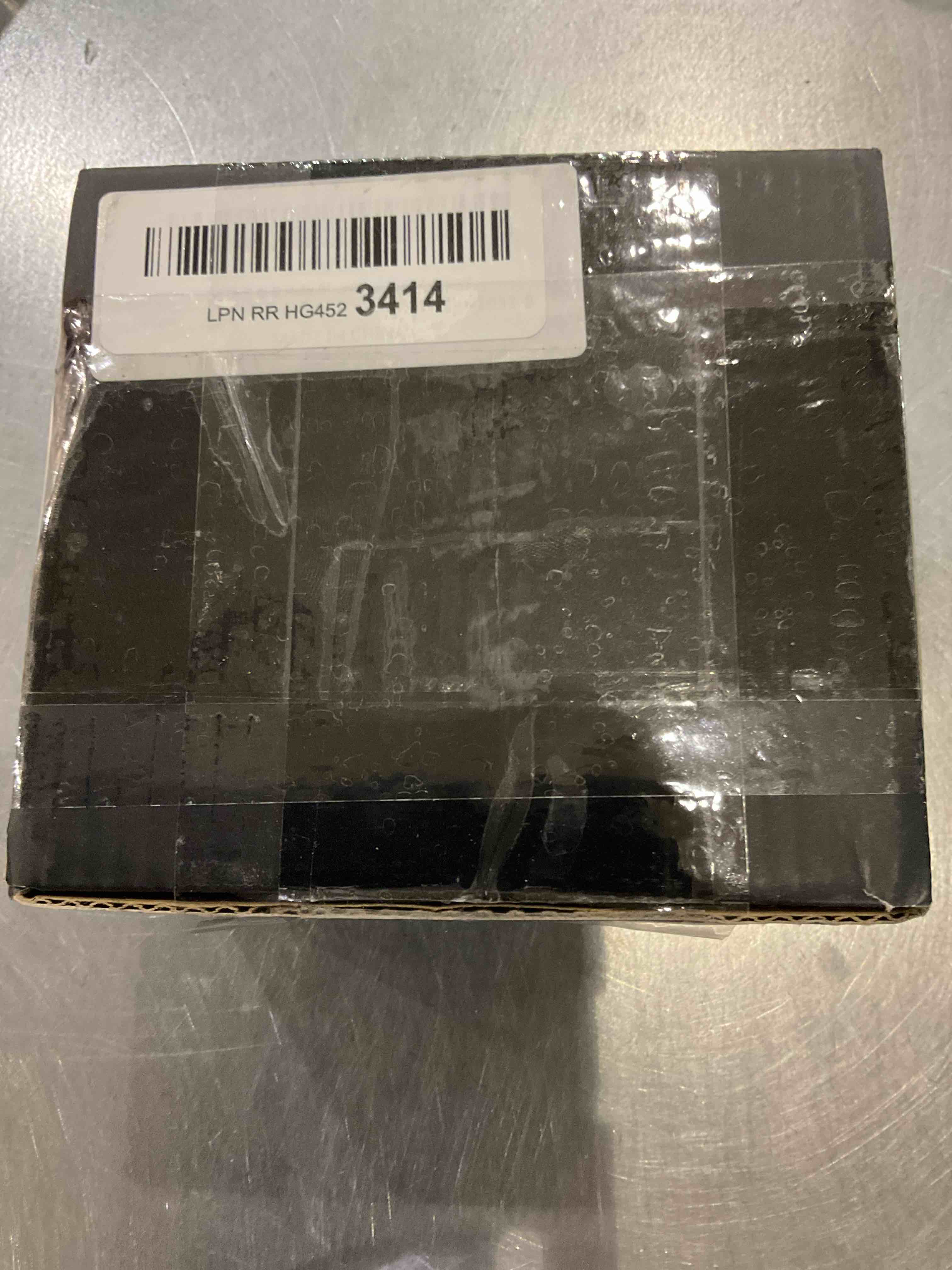 https://s3.amazonaws.com/lotting-images-prod/bidfta/EXS00719581_1702558241781.jpeg