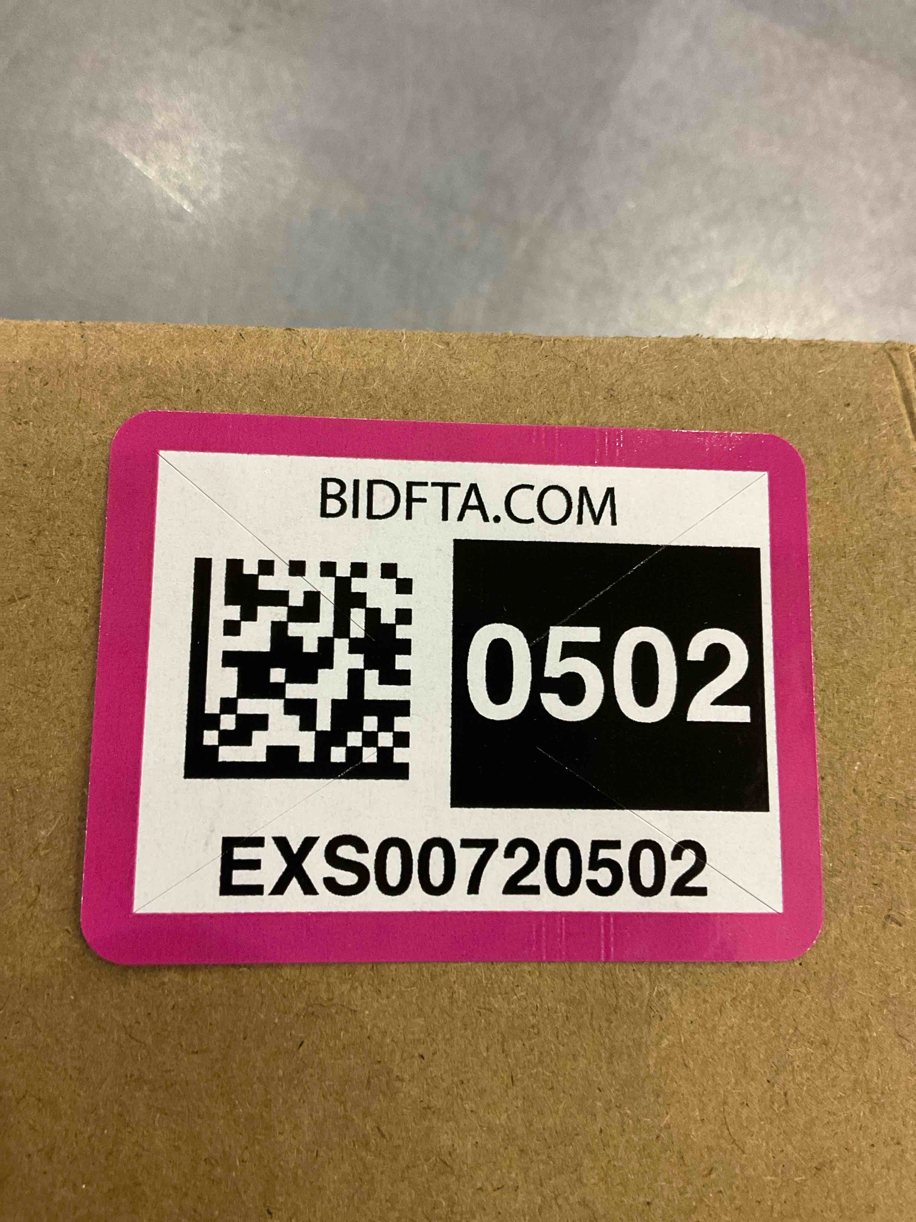 https://s3.amazonaws.com/lotting-images-prod/bidfta/EXS00720502_1703163119540.jpeg