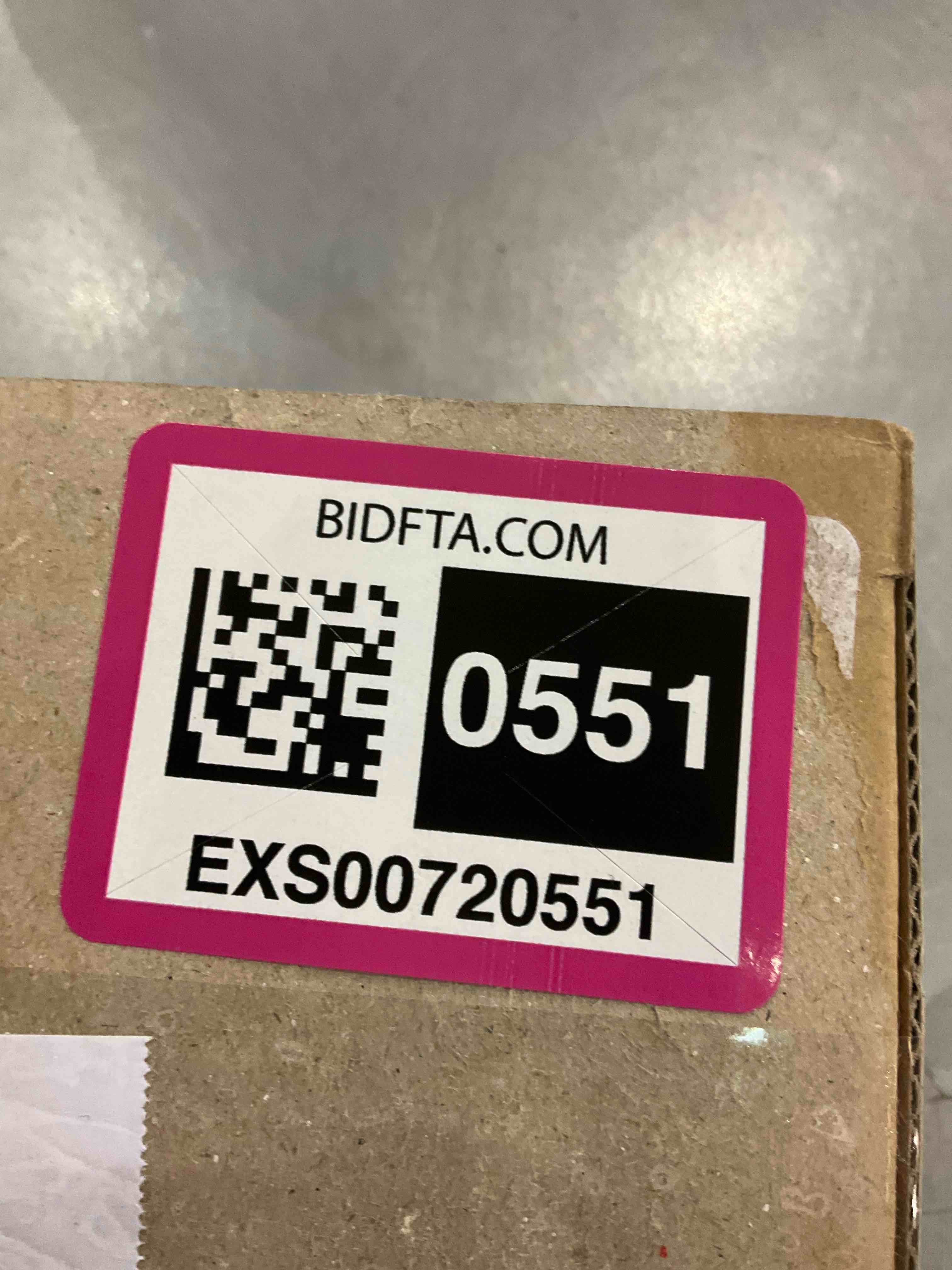 https://s3.amazonaws.com/lotting-images-prod/bidfta/EXS00720551_1703174276087.jpeg