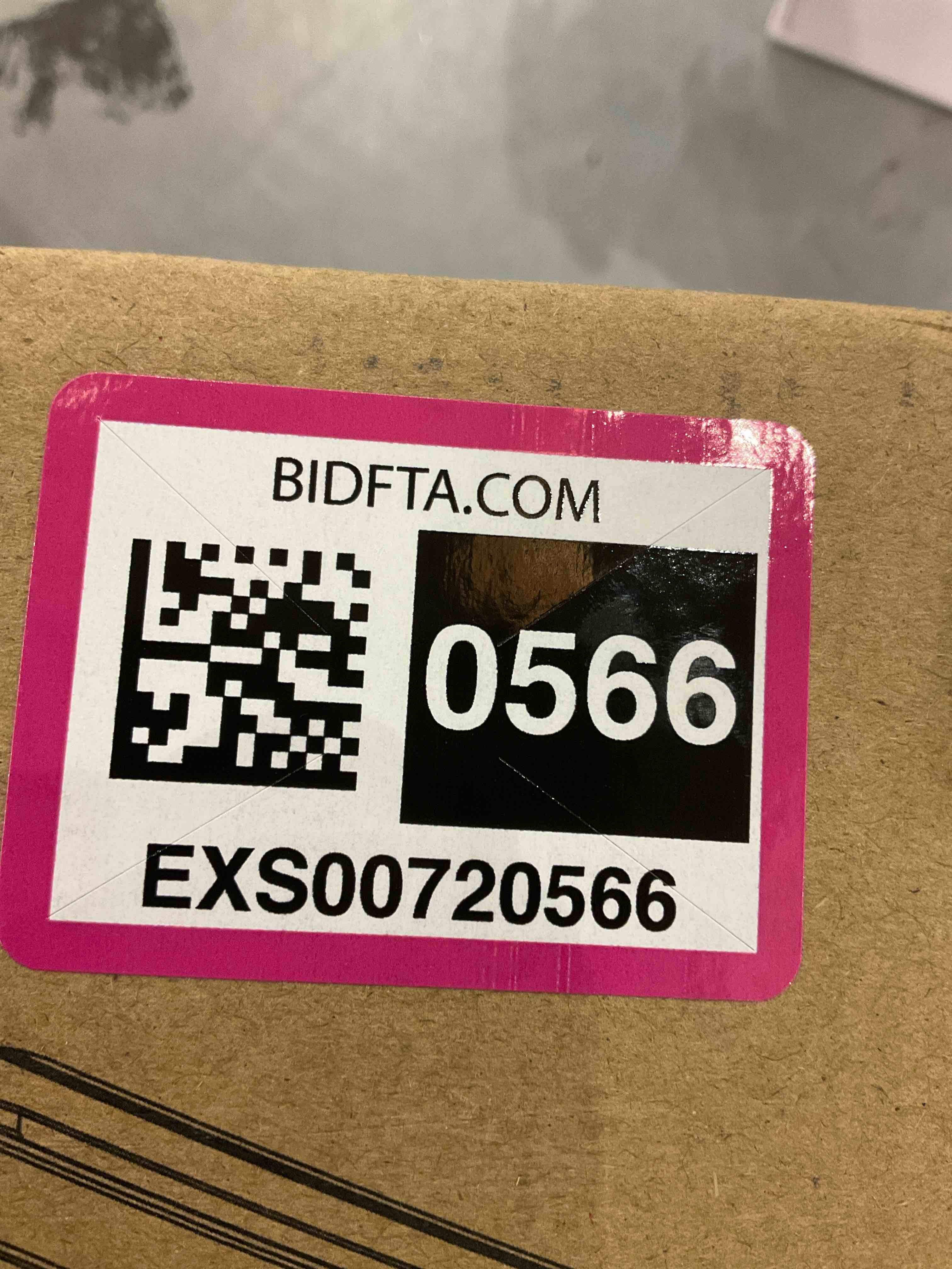 https://s3.amazonaws.com/lotting-images-prod/bidfta/EXS00720566_1703176524951.jpeg